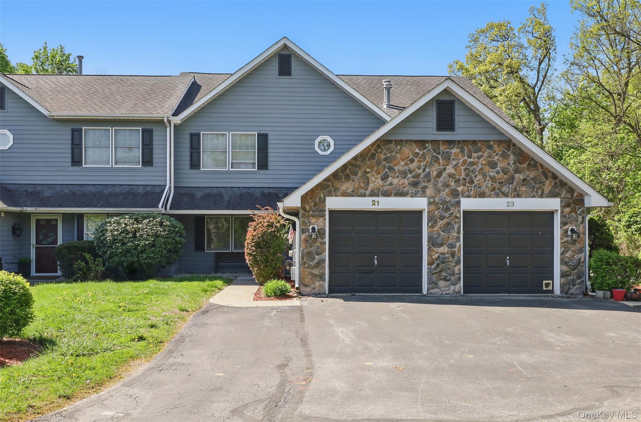 21 Lamplight Street, Beacon, NY 12508