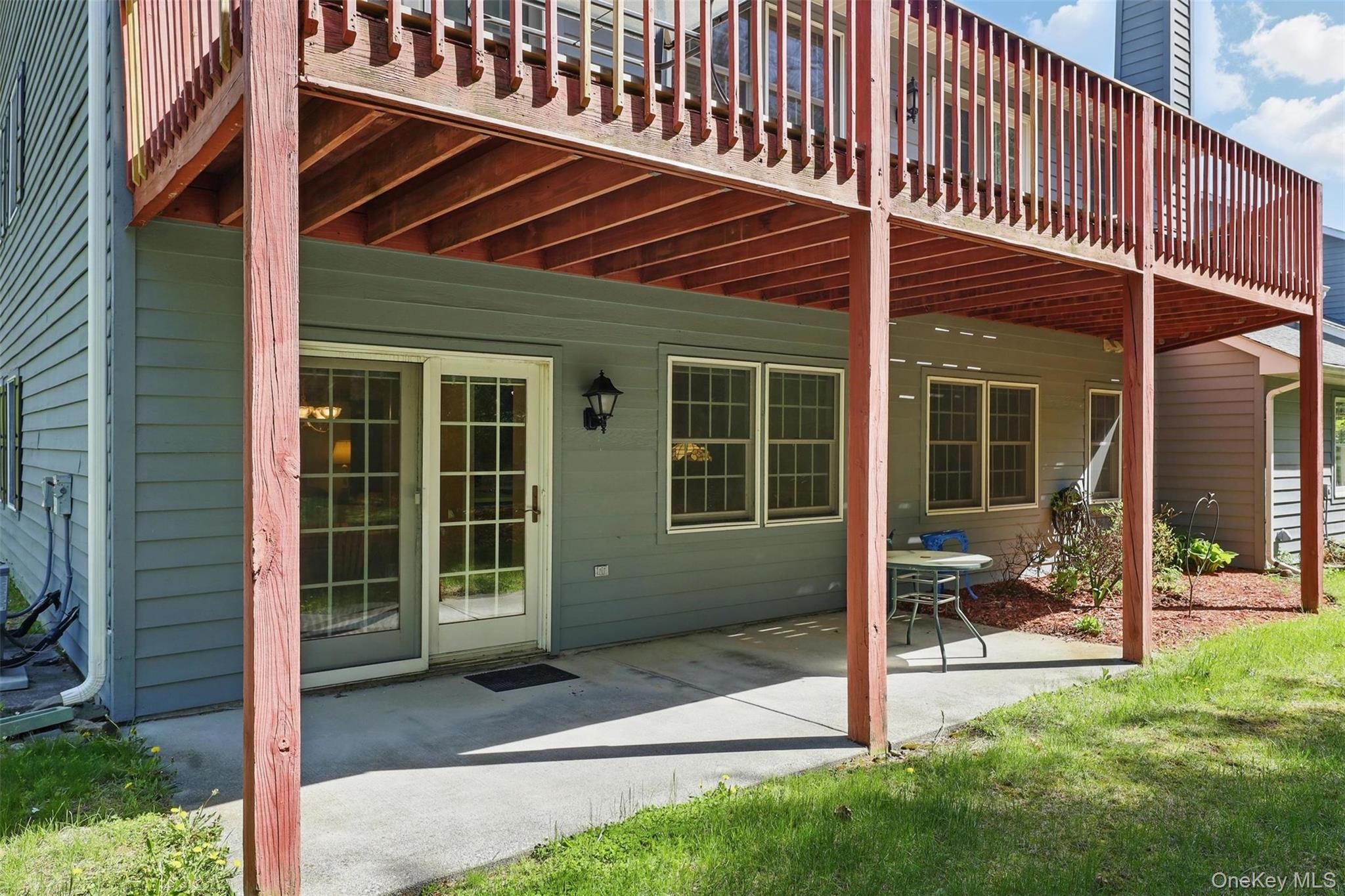 21 Lamplight Street, Beacon, NY 12508