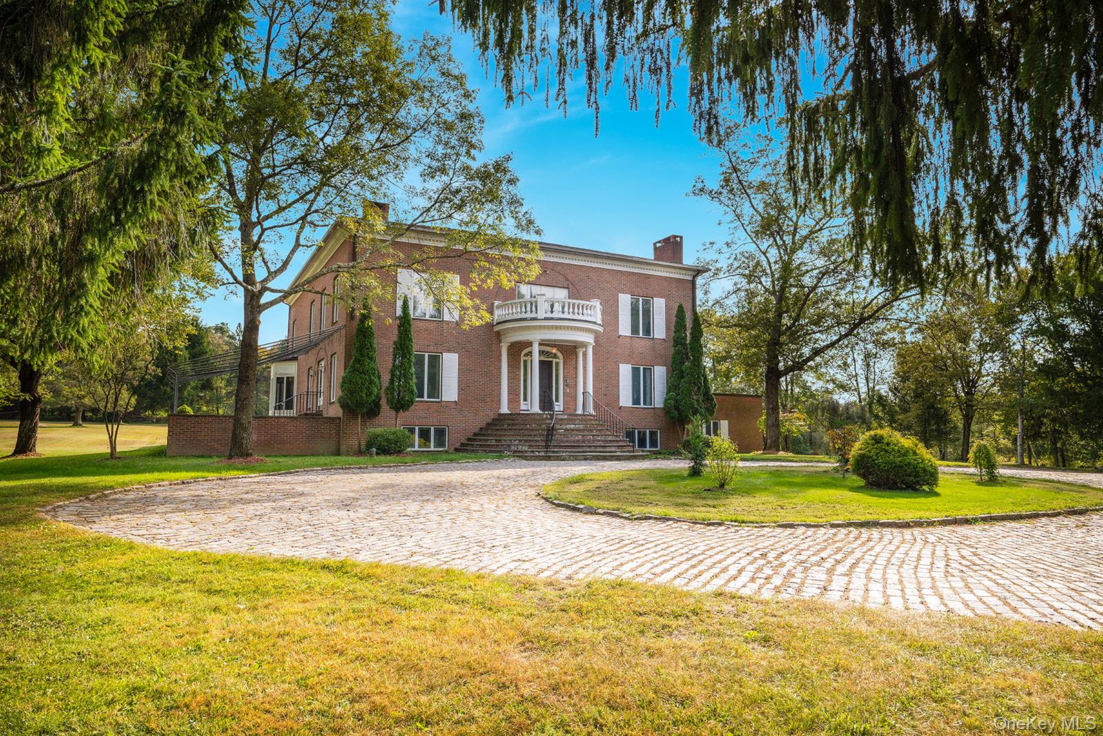 604 N Quaker Hill Road, Pawling, NY 12564