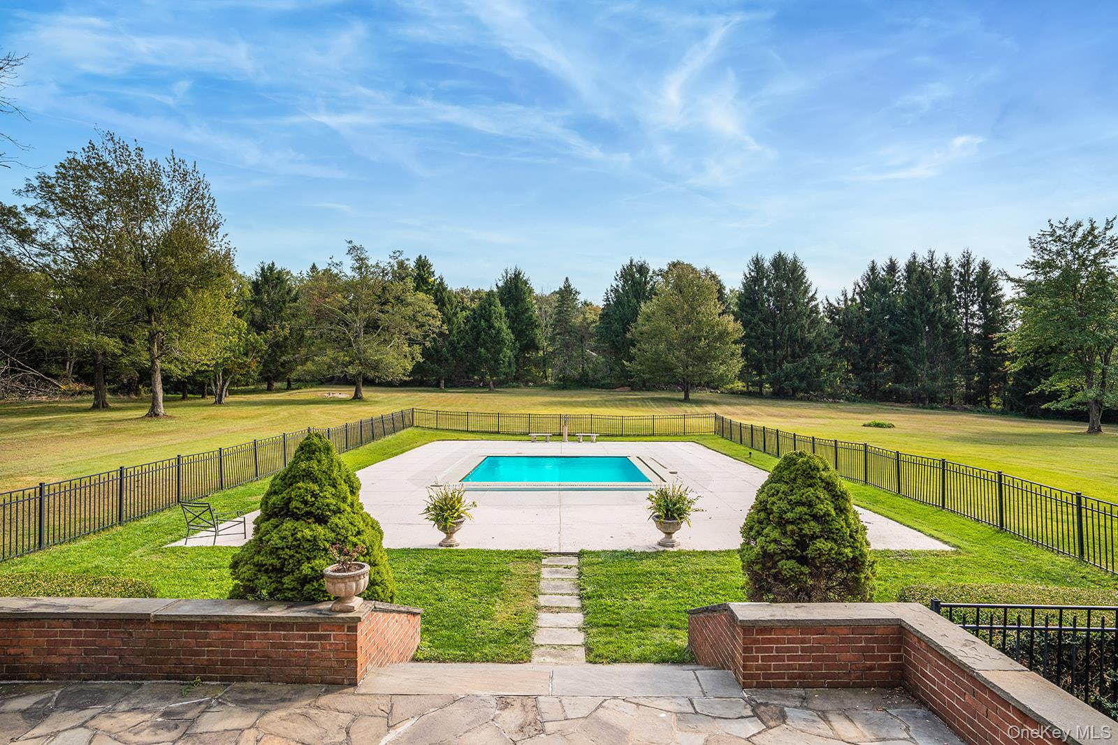 604 N Quaker Hill Road, Pawling, NY 12564