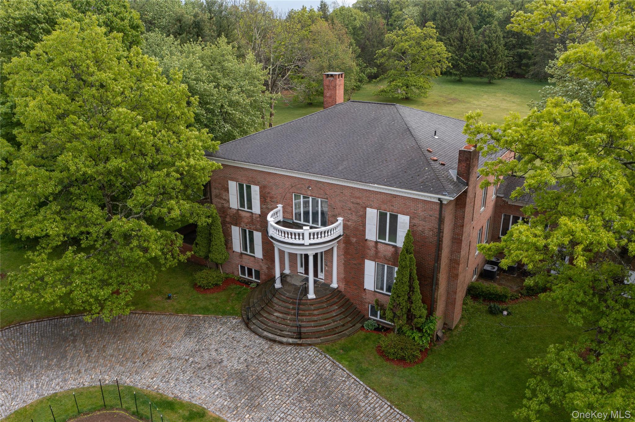 604 N Quaker Hill Road, Pawling, NY 12564