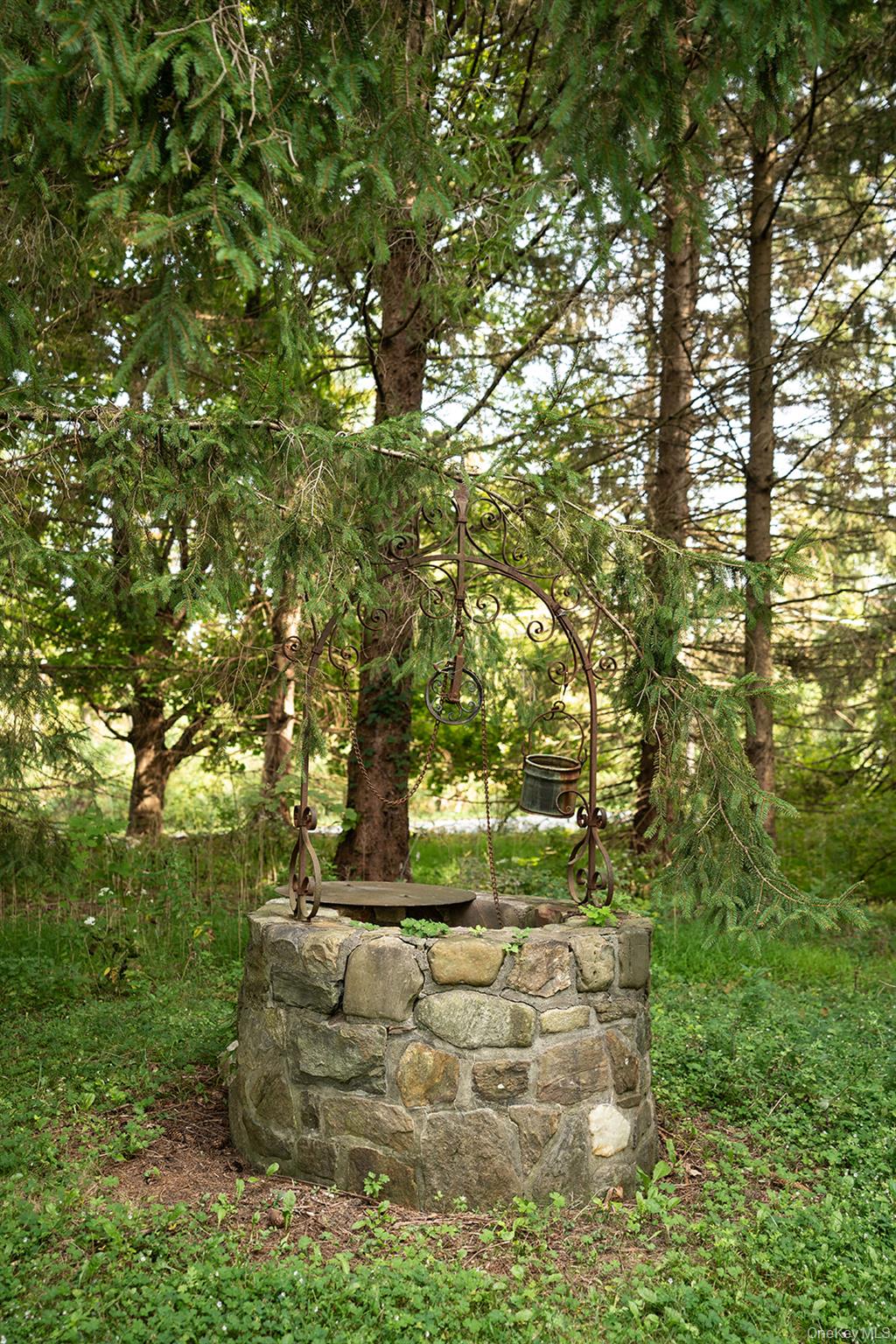 604 N Quaker Hill Road, Pawling, NY 12564