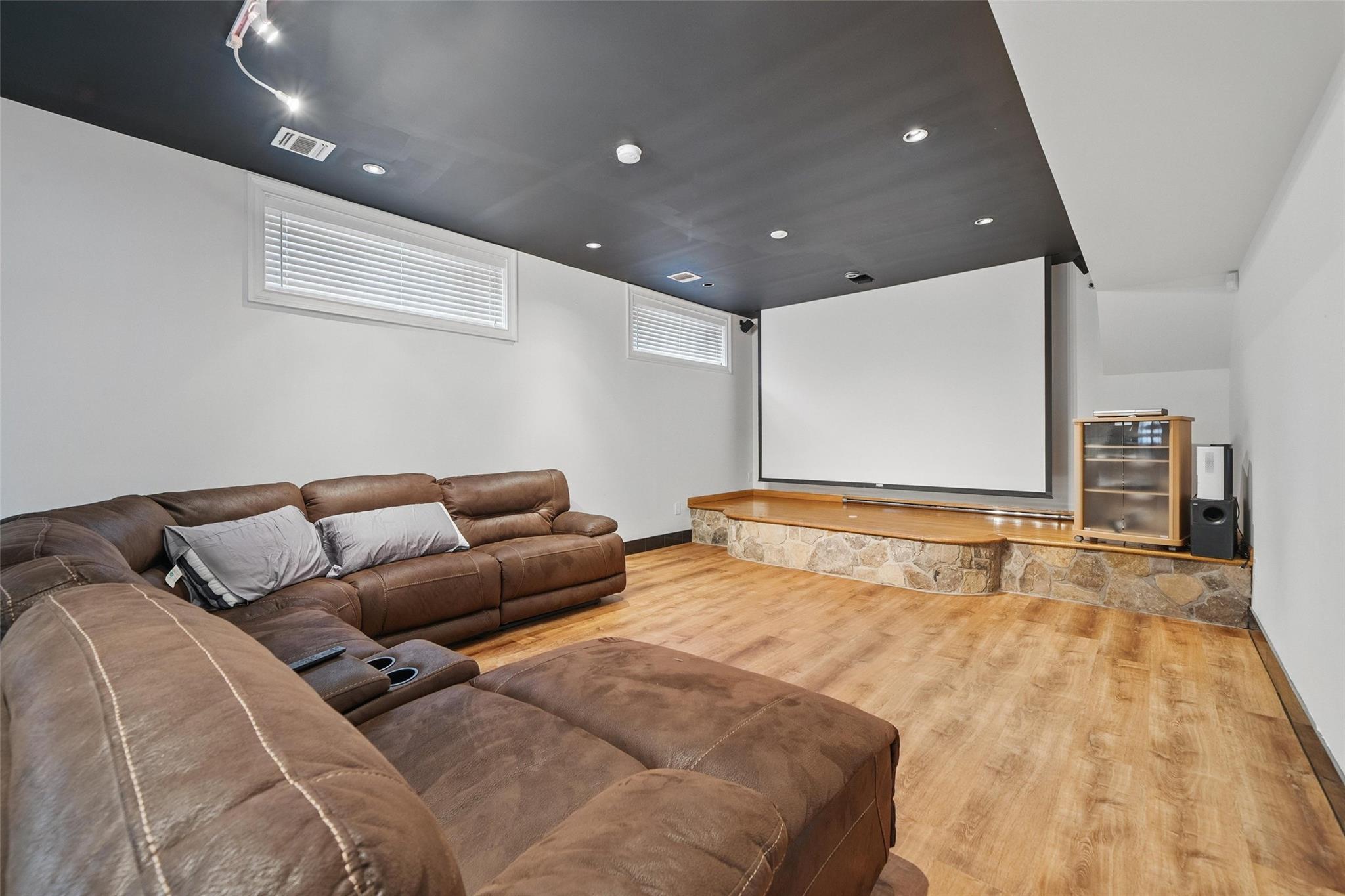 3348 Polo Place, Bronx, NY 10465