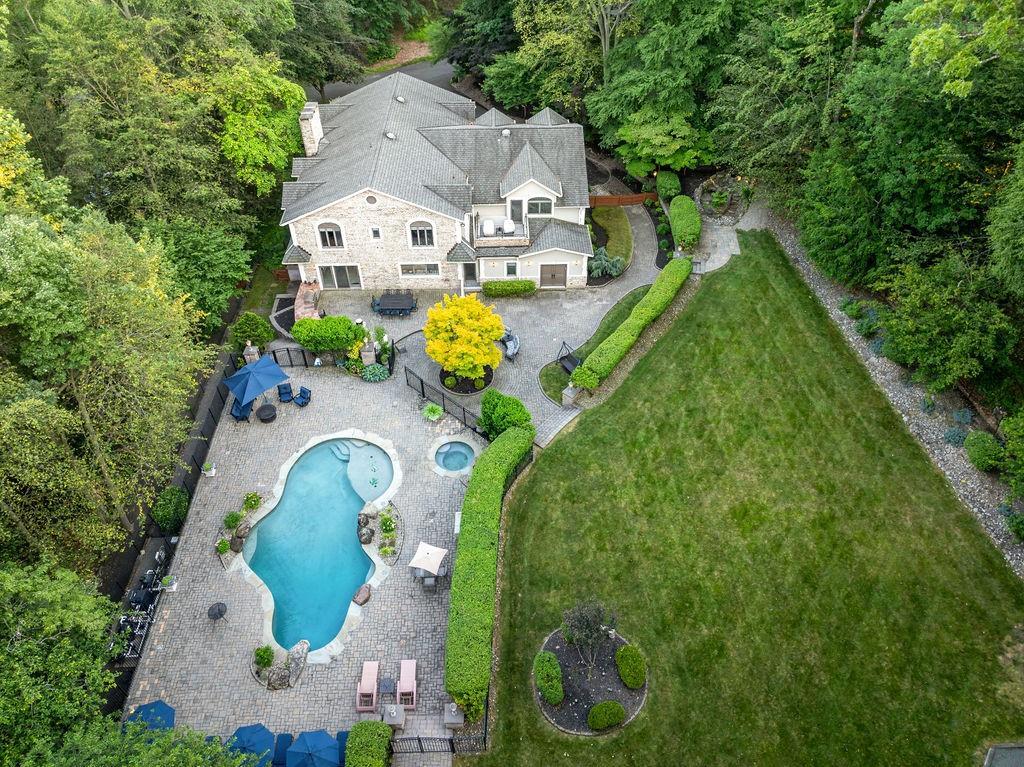 12 Rollingwood Drive, New City, NY 10956
