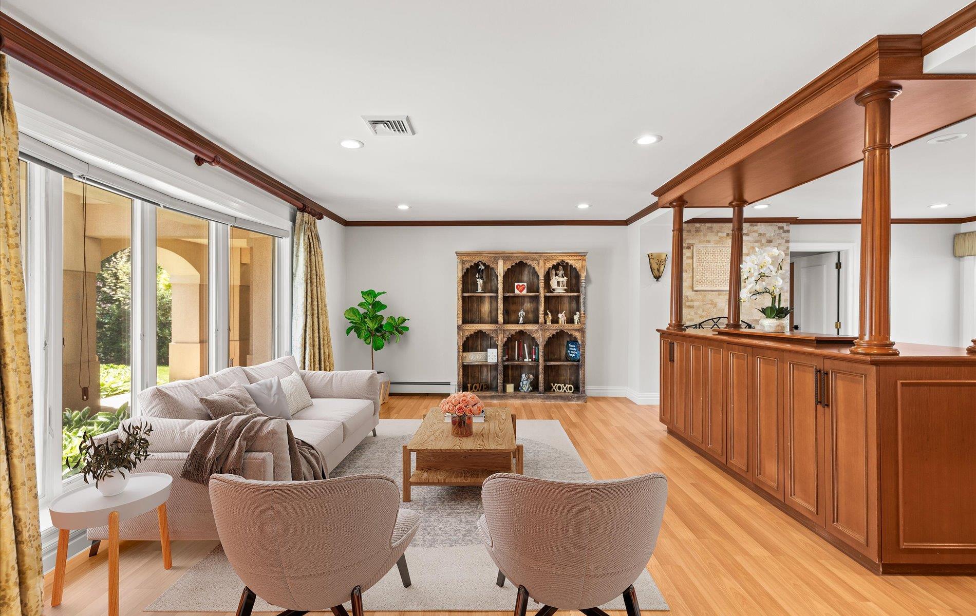 5 Glen Hill Court, Dix Hills, NY 11746