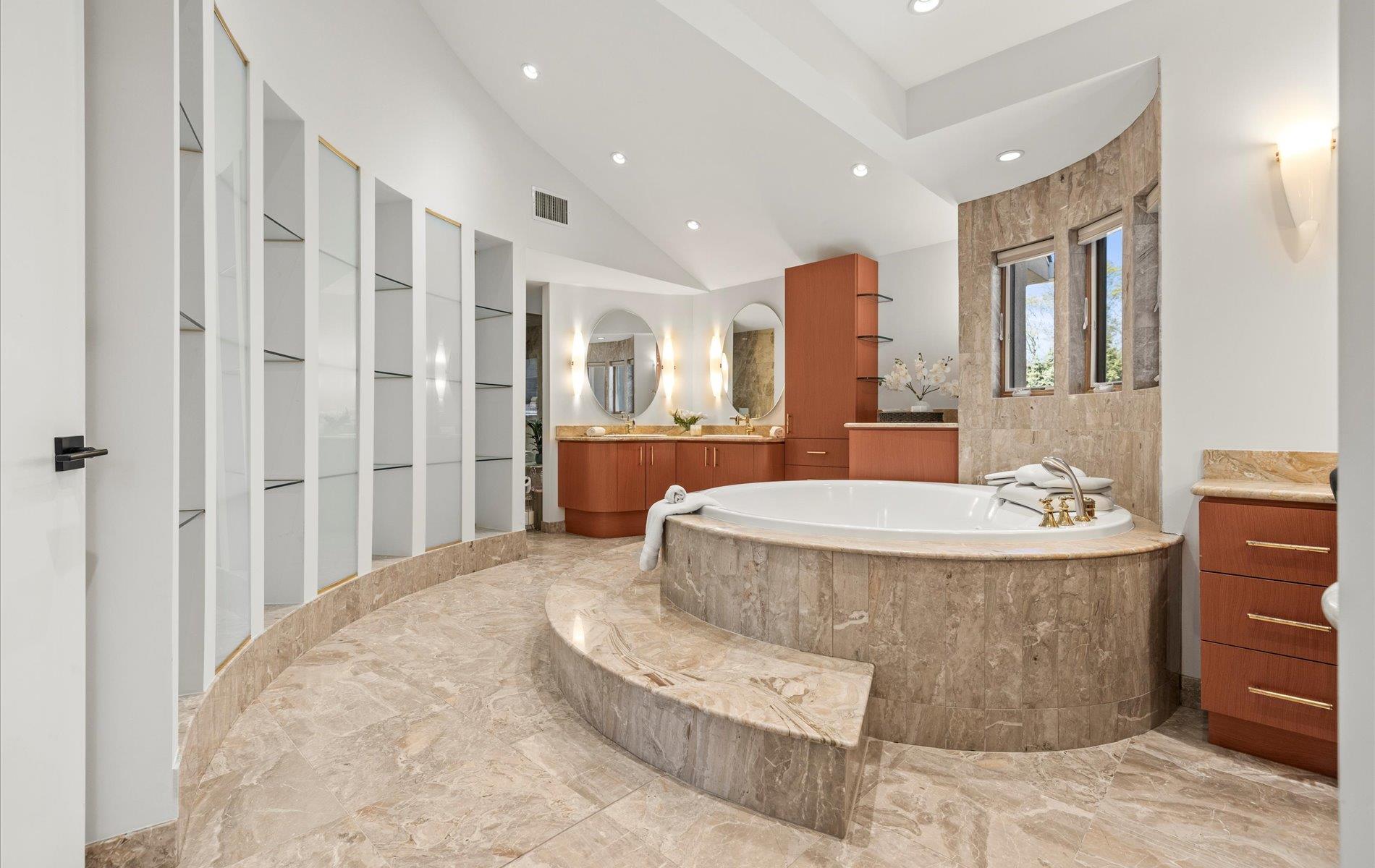 5 Glen Hill Court, Dix Hills, NY 11746