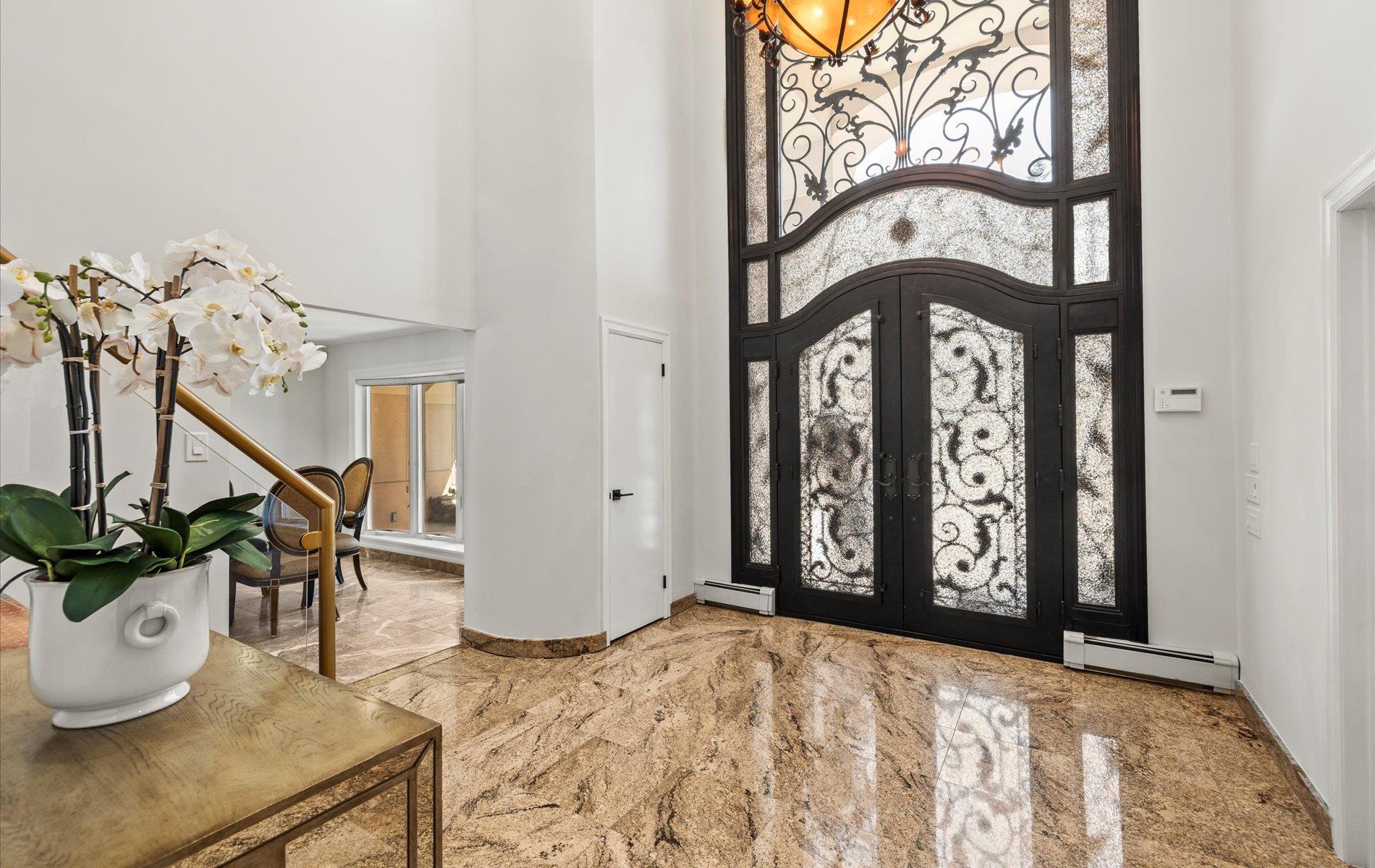 5 Glen Hill Court, Dix Hills, NY 11746