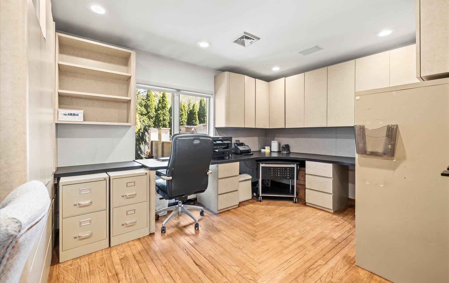 5 Glen Hill Court, Dix Hills, NY 11746