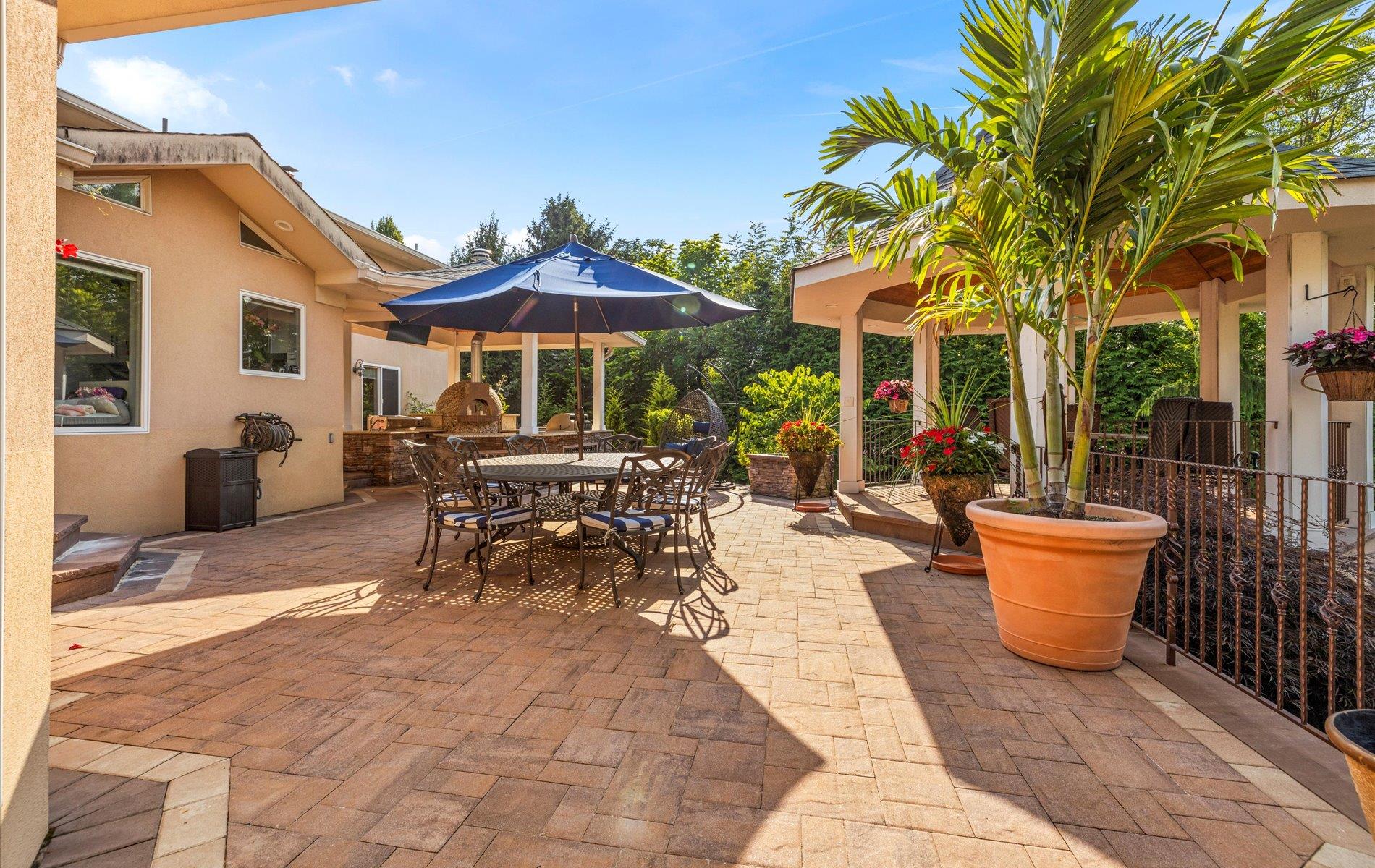 5 Glen Hill Court, Dix Hills, NY 11746