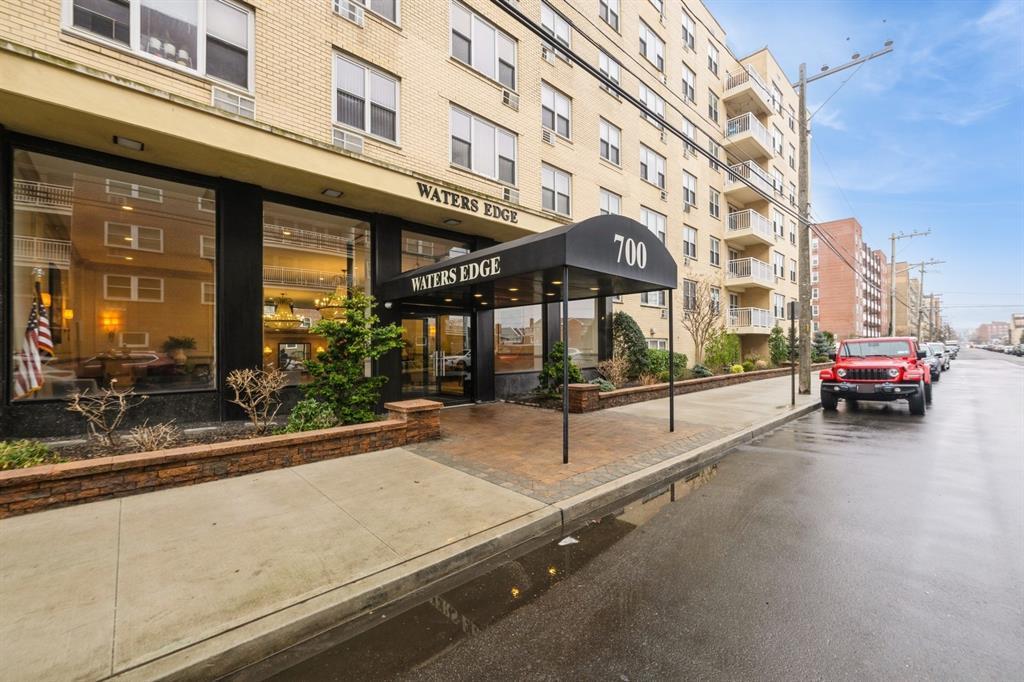 700 Shore Road # 3m, Long Beach, NY 11561