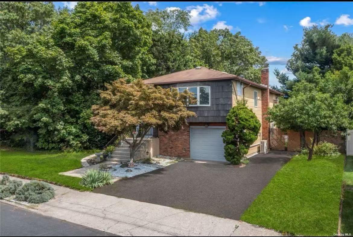 16 18th St, Jericho, NY 11753