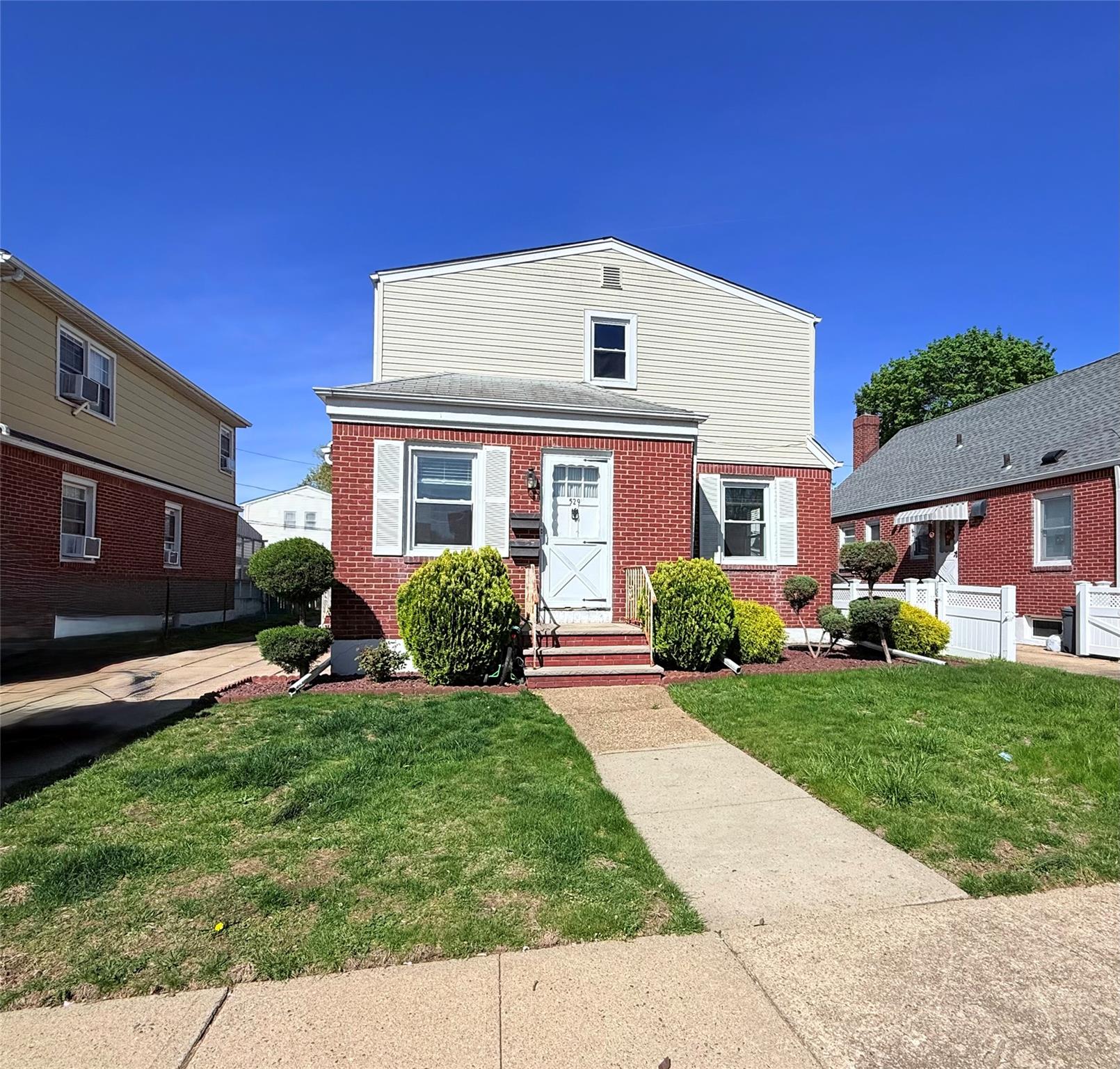 529 Liberty Avenue, Williston Park, NY 11596