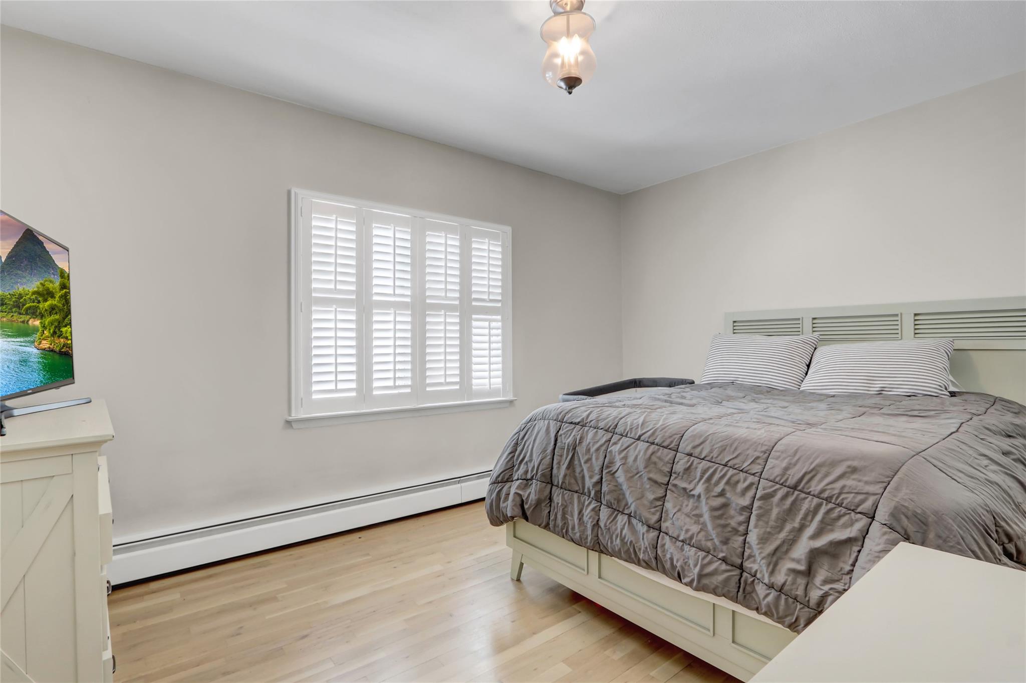161 Beach 129th Street, Rockaway Park, NY 11694
