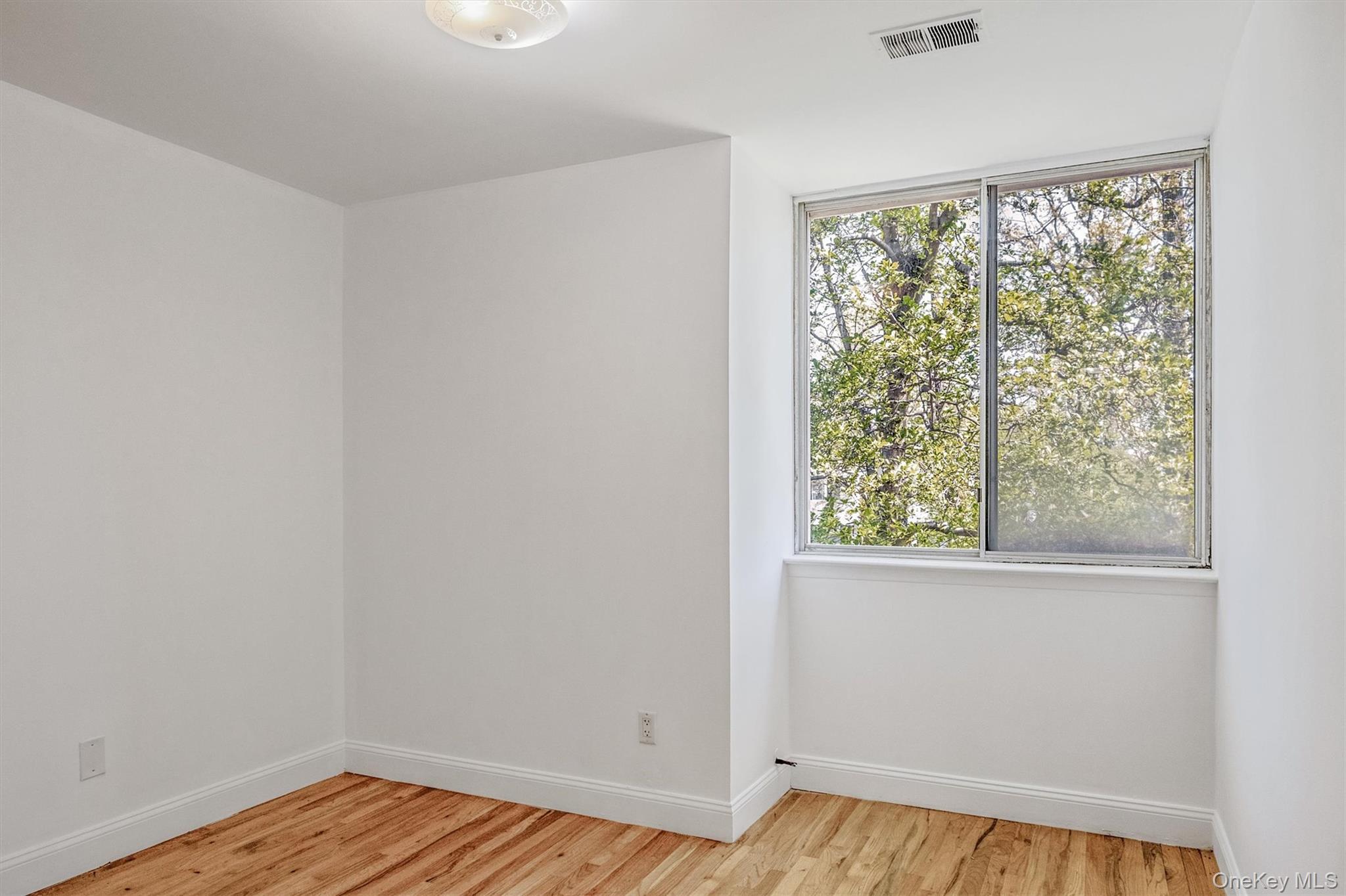 523 Colony Drive, Hartsdale, NY 10530