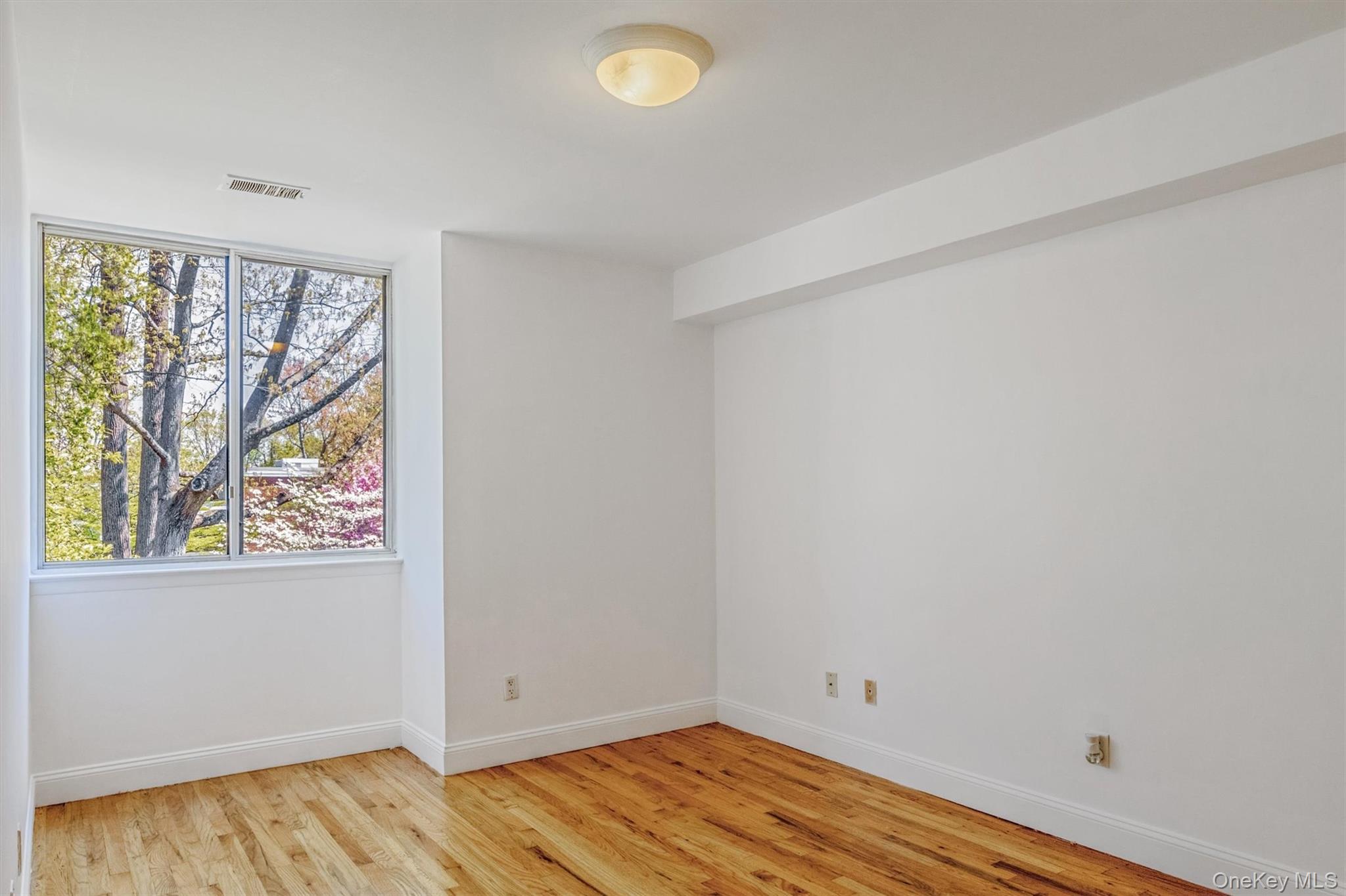 523 Colony Drive, Hartsdale, NY 10530