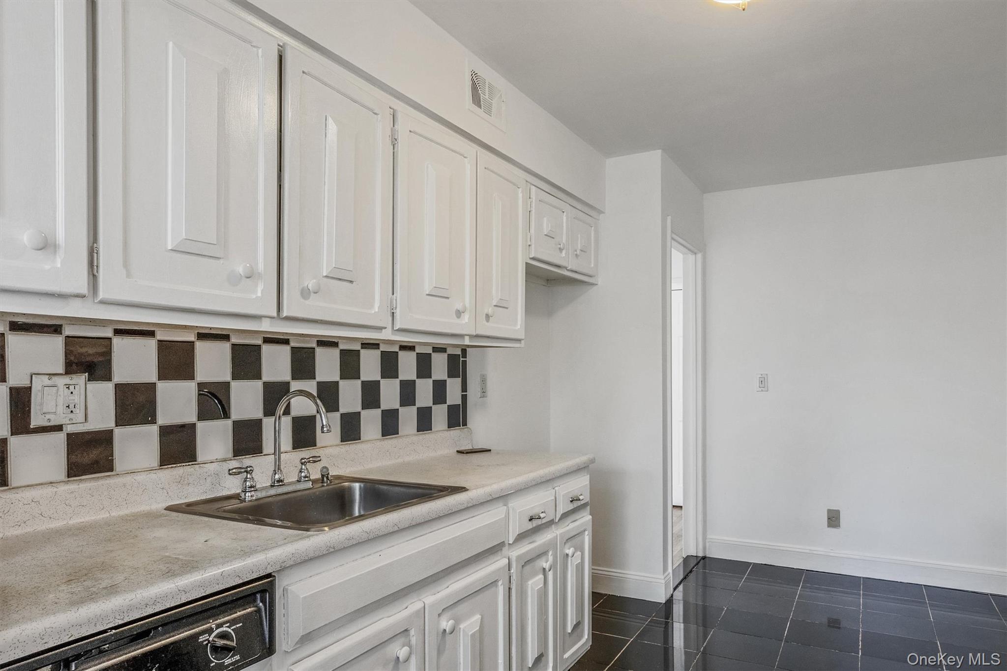 523 Colony Drive, Hartsdale, NY 10530