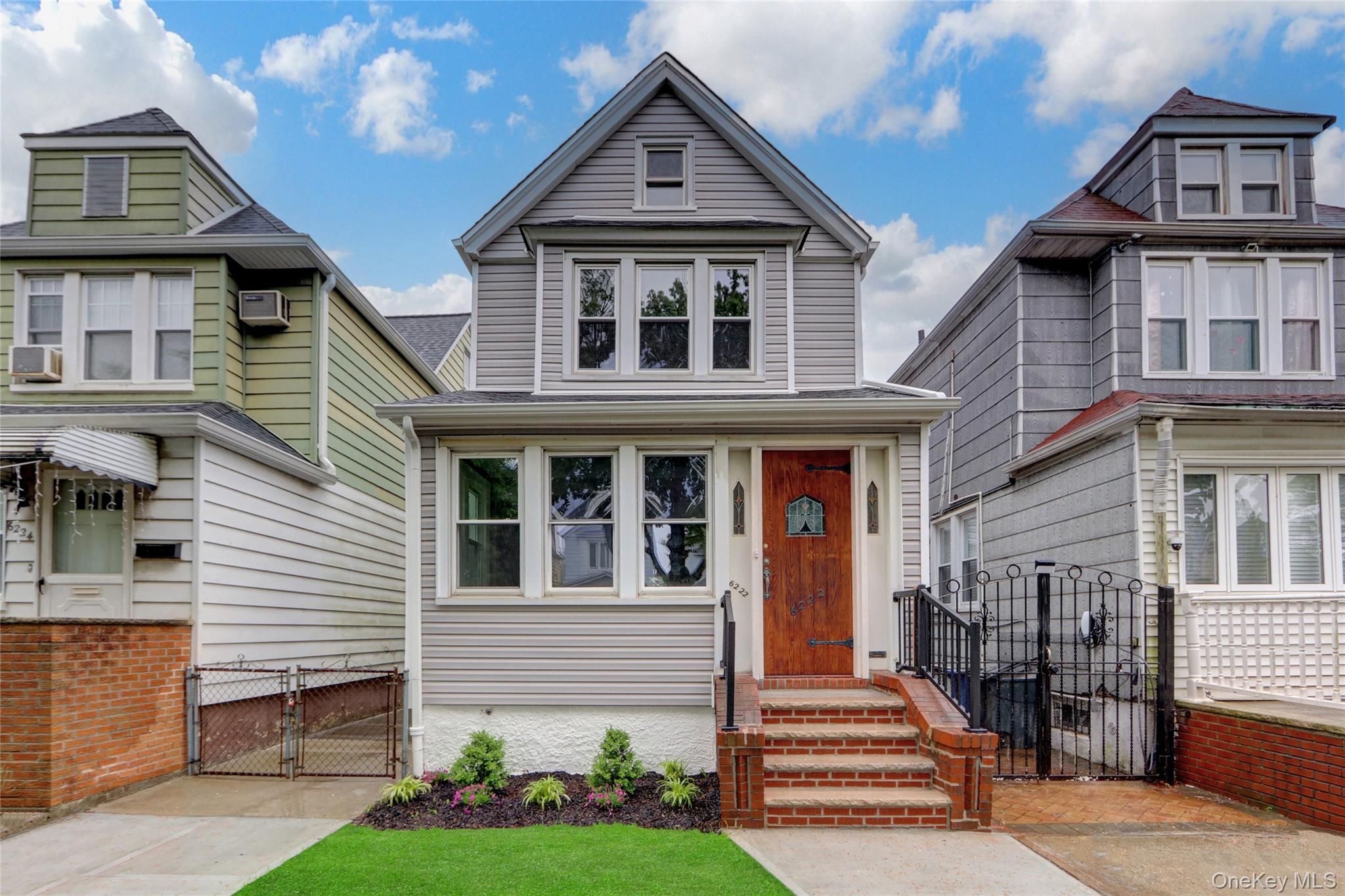 62-22 80th Road, Glendale, NY 11385