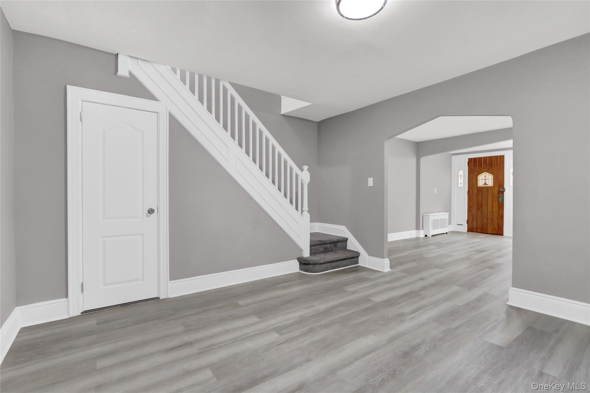 62-22 80th Road, Glendale, NY 11385