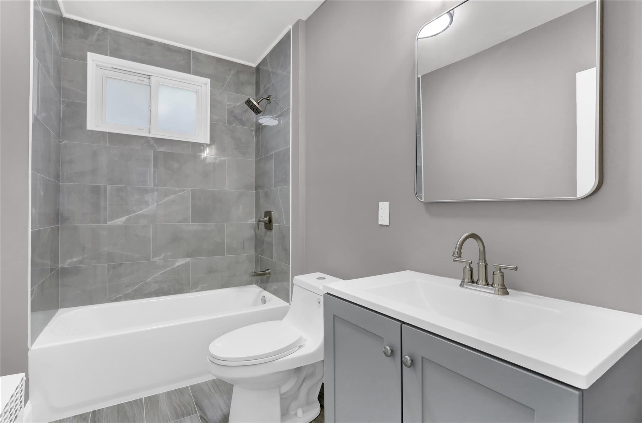 62-22 80th Road, Glendale, NY 11385