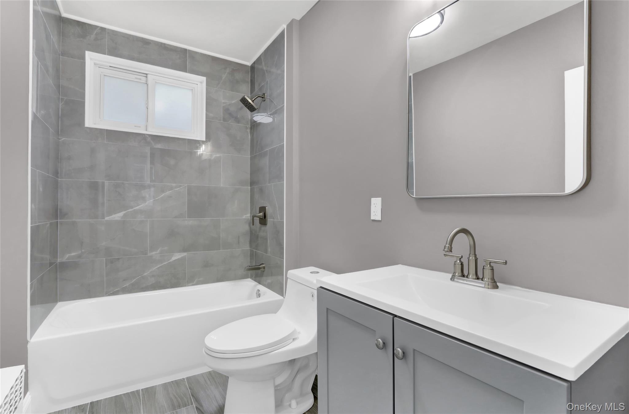 62-22 80th Road, Glendale, NY 11385