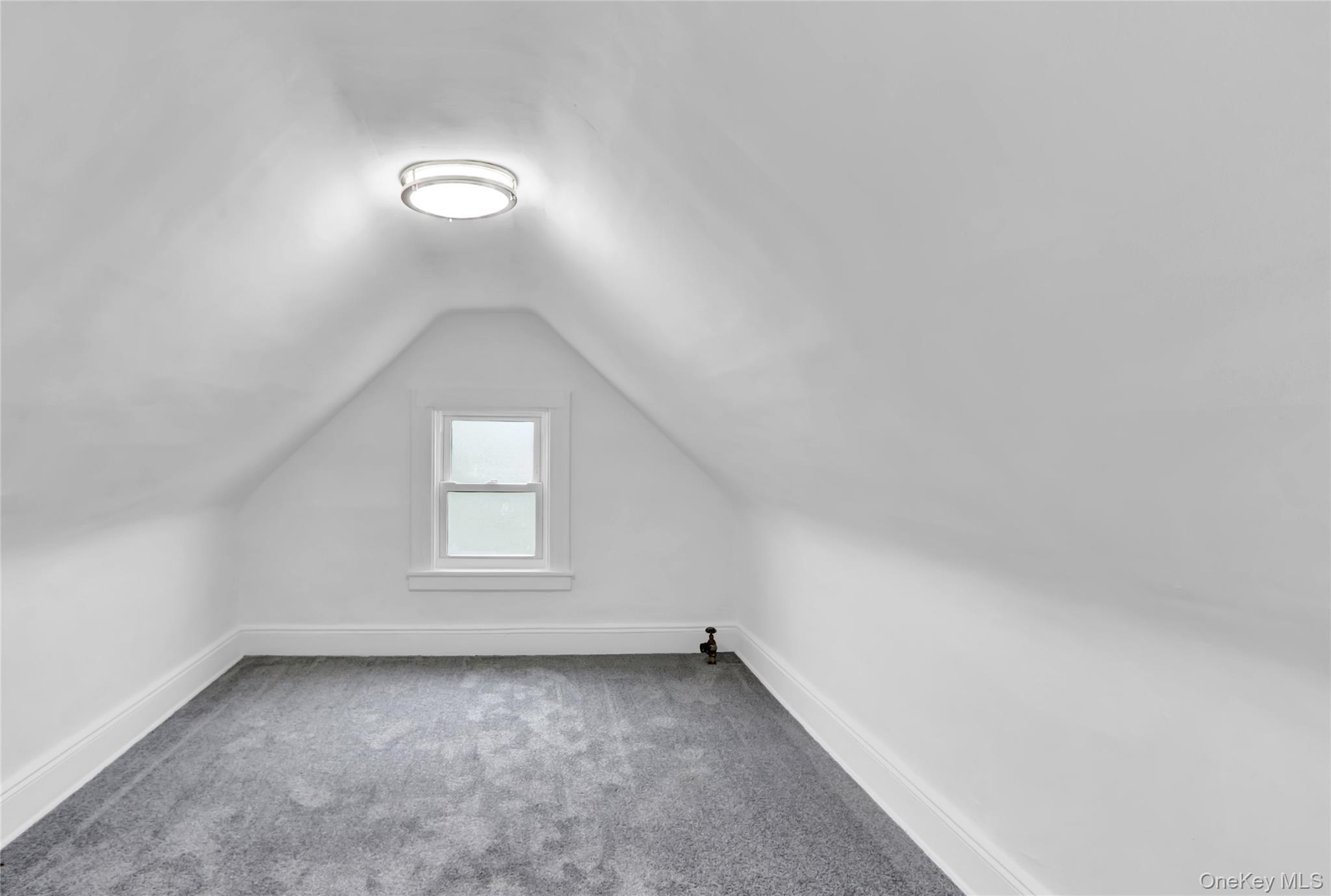 62-22 80th Road, Glendale, NY 11385