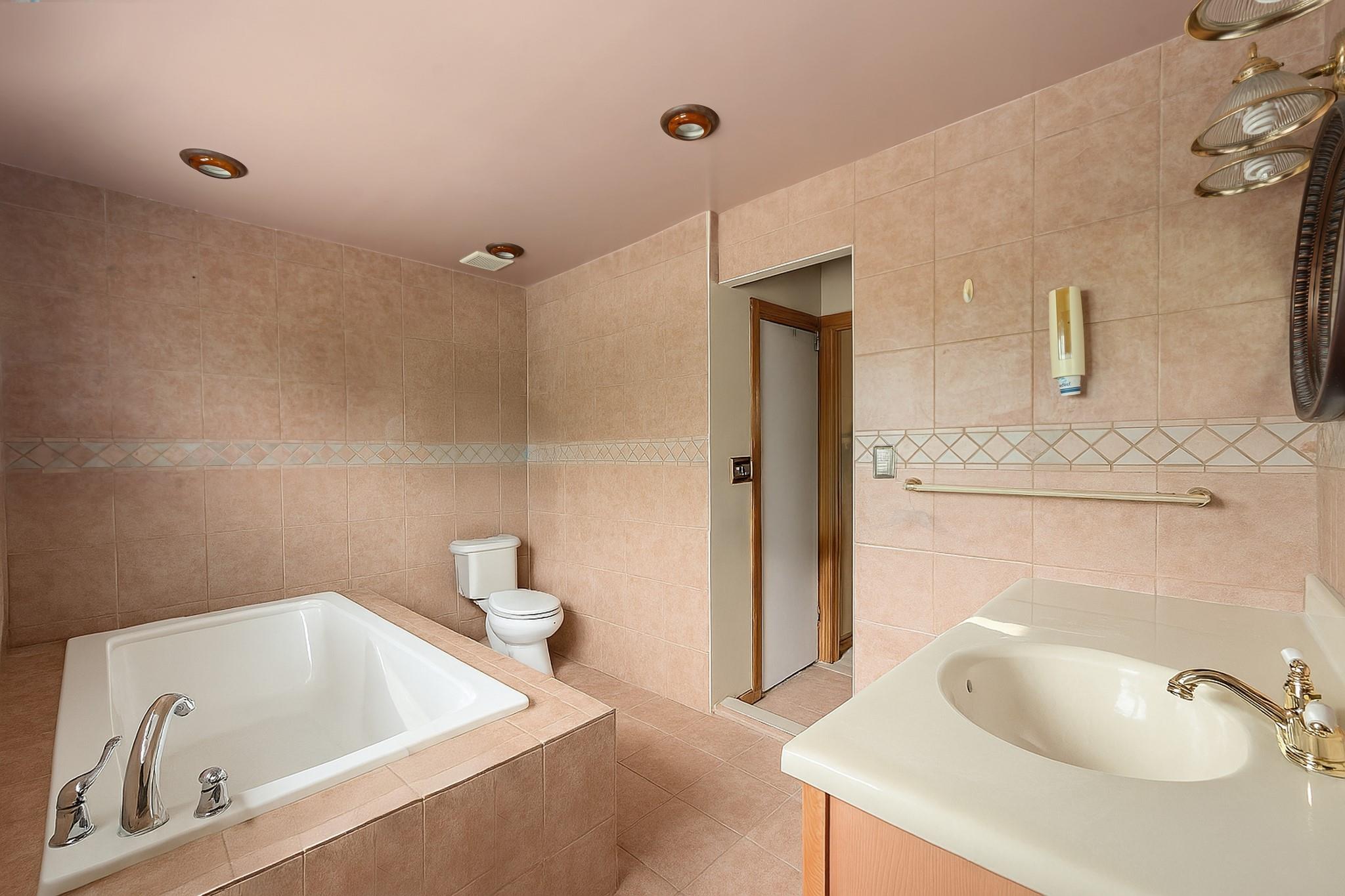 46 Ford Drive W, Massapequa, NY 11758