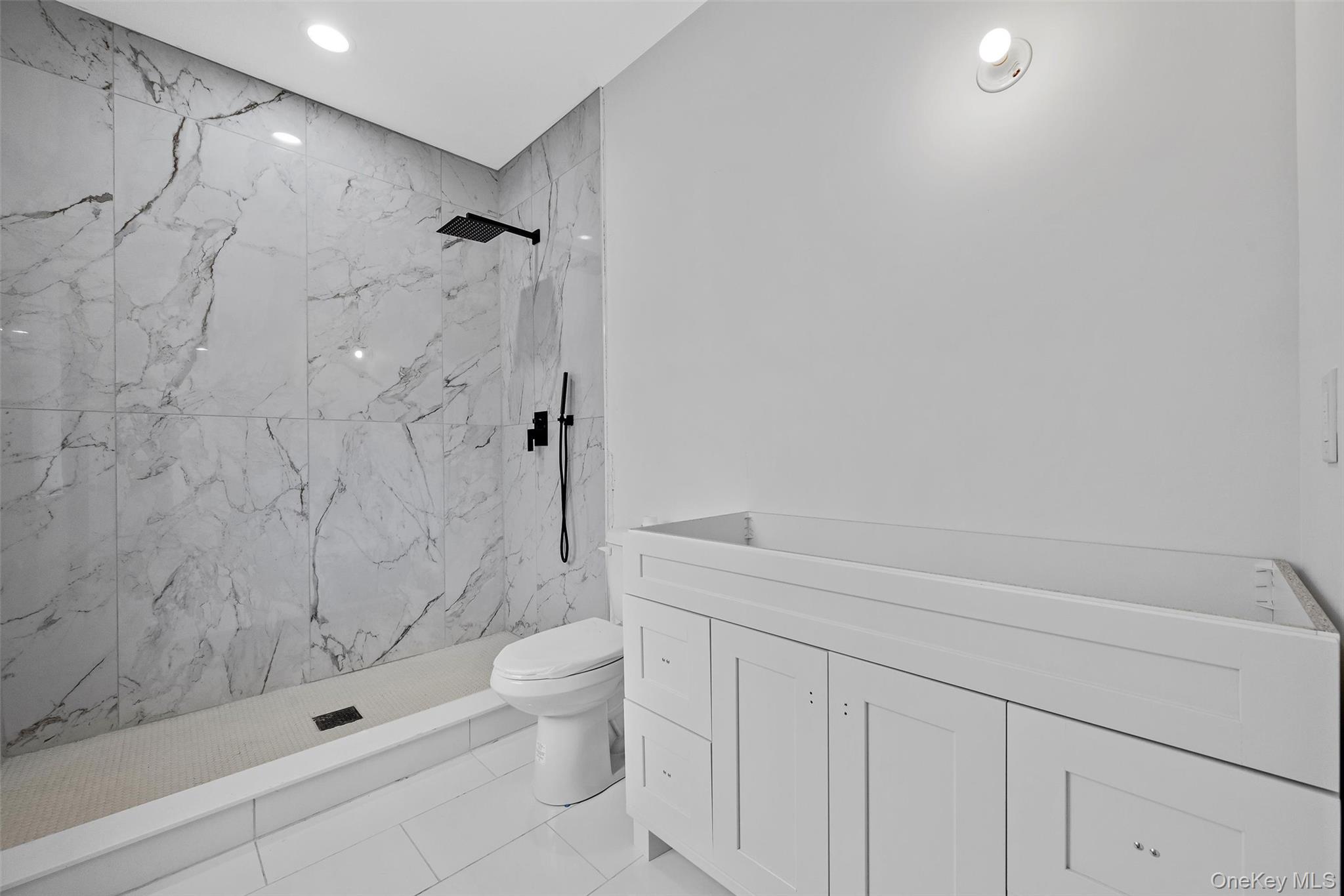 718 Mount Hope Road, Middletown, NY 10940