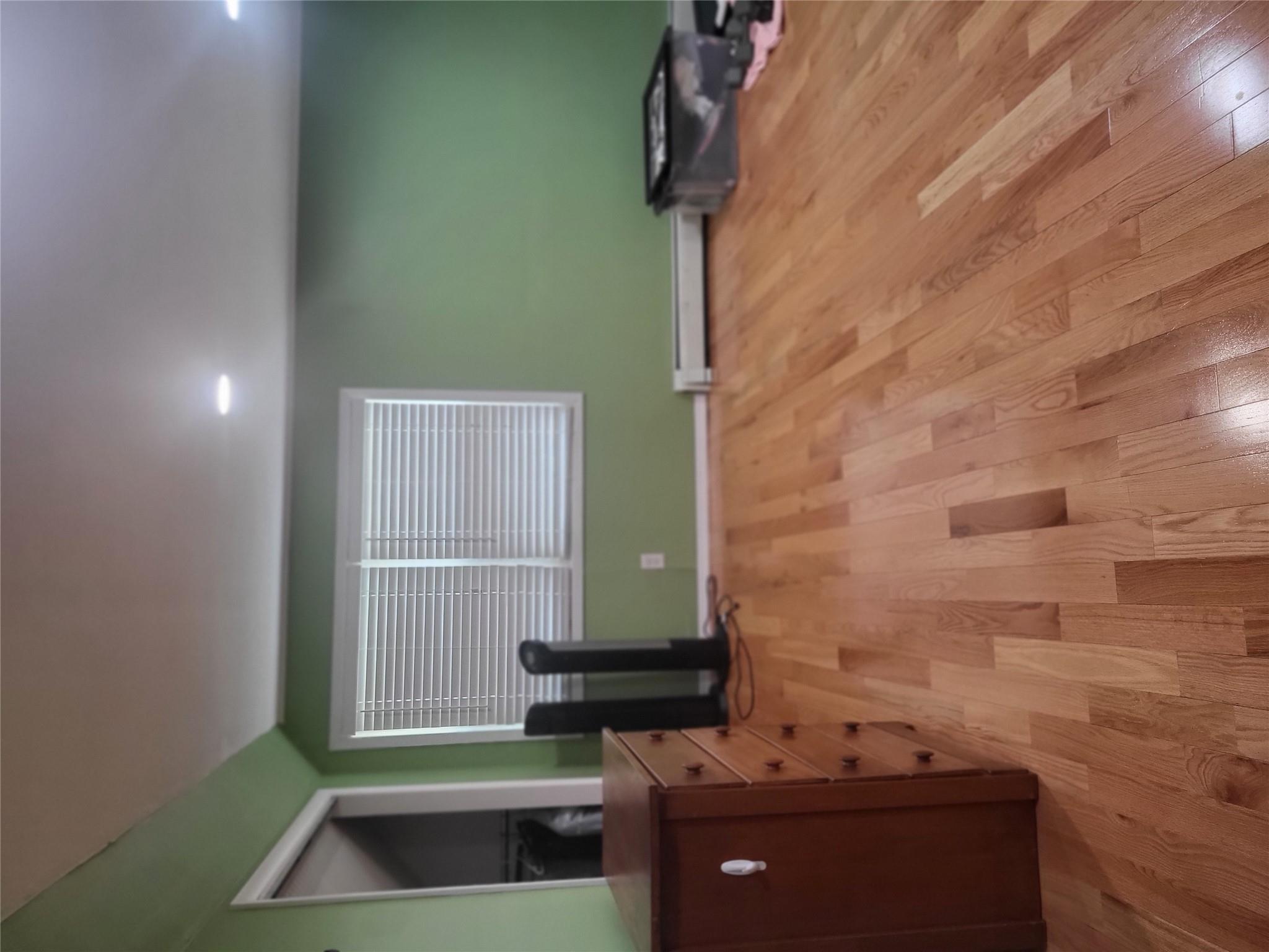 142 Pembrook Drive, Yonkers, NY 10710