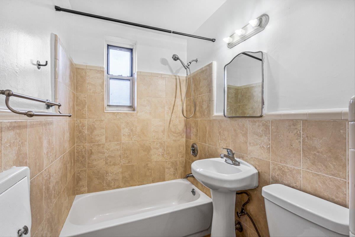 67-30 Clyde Street # 7S, Forest Hills, NY 11375