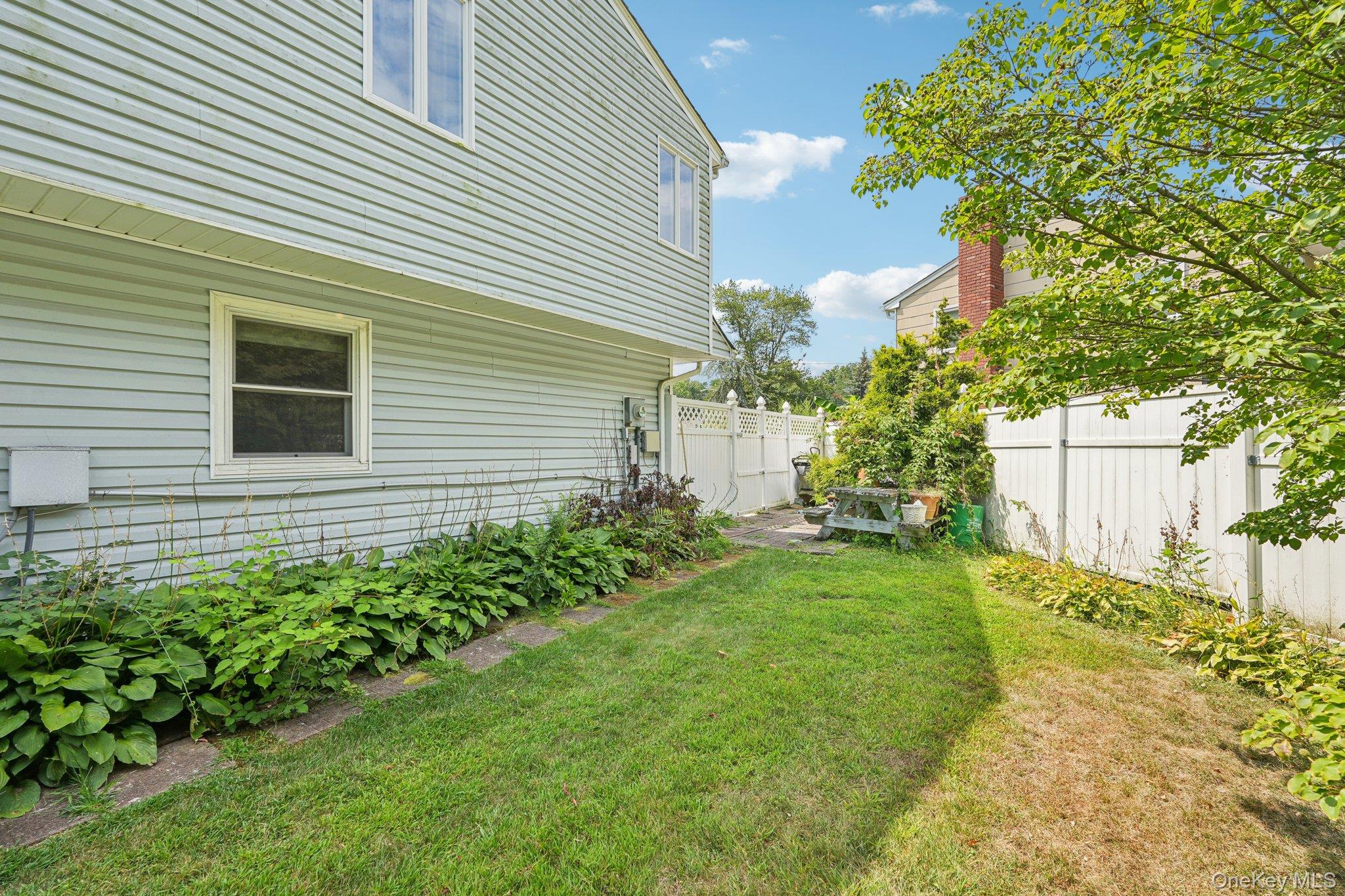 152 Lake Road, Valley Cottage, NY 10989