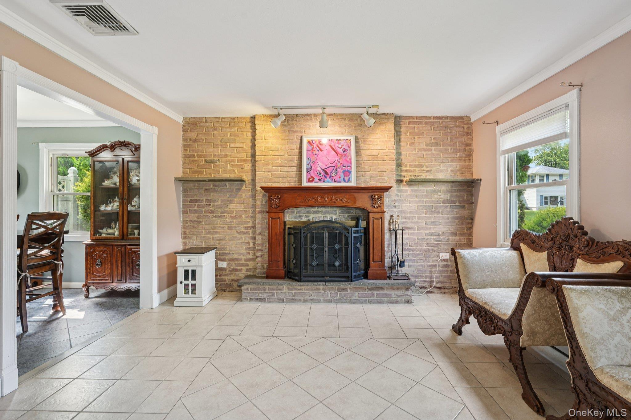 152 Lake Road, Valley Cottage, NY 10989