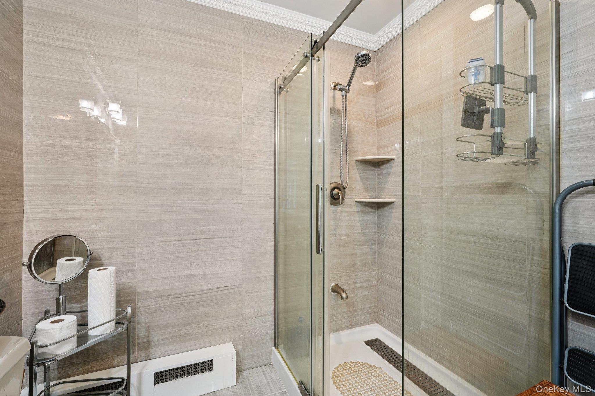 152 Lake Road, Valley Cottage, NY 10989