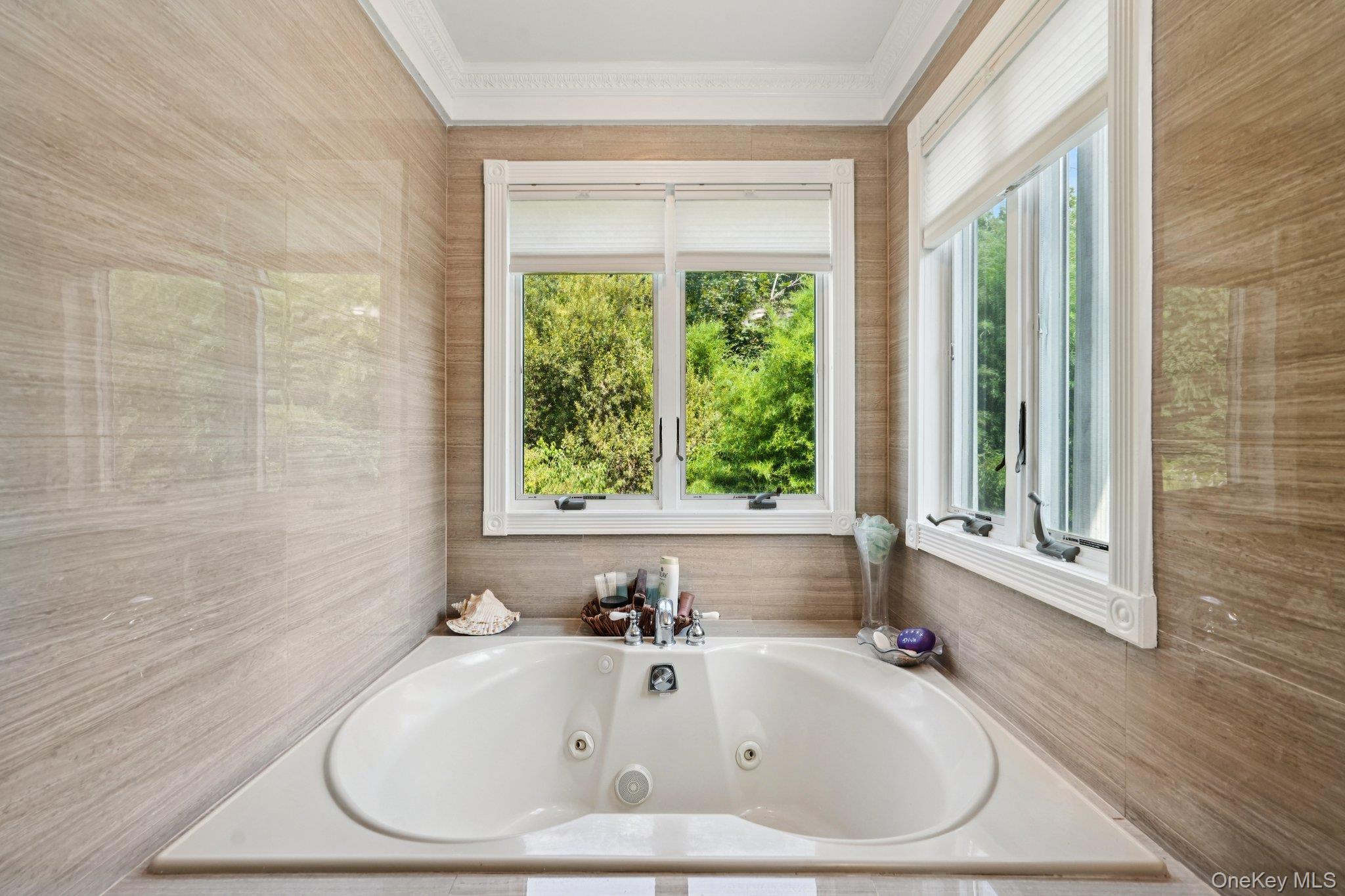 152 Lake Road, Valley Cottage, NY 10989