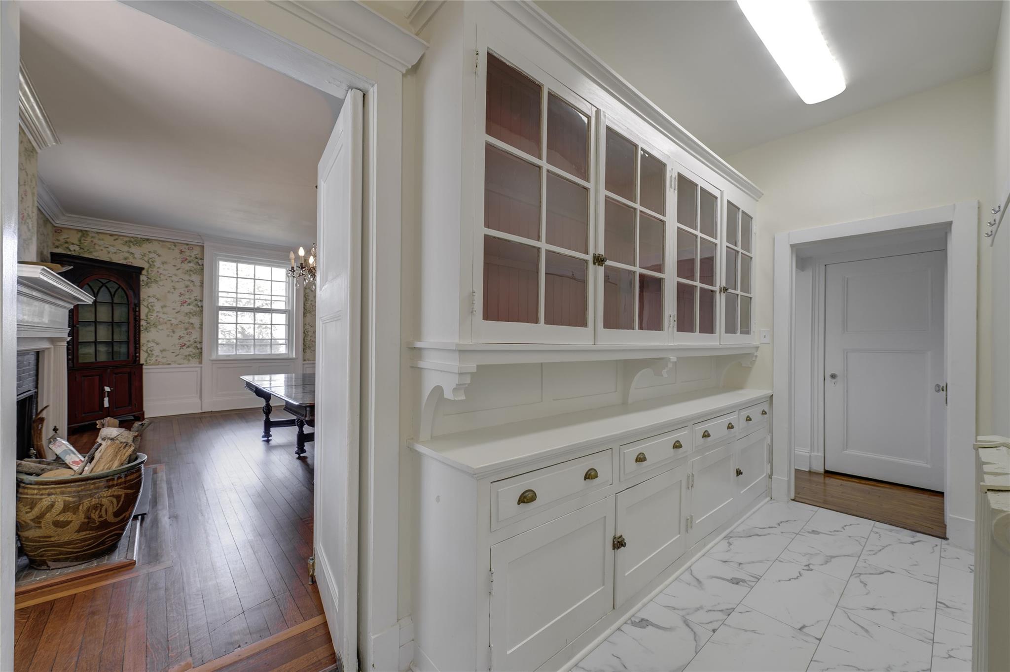 44 North Drive, Manhasset, NY 11030