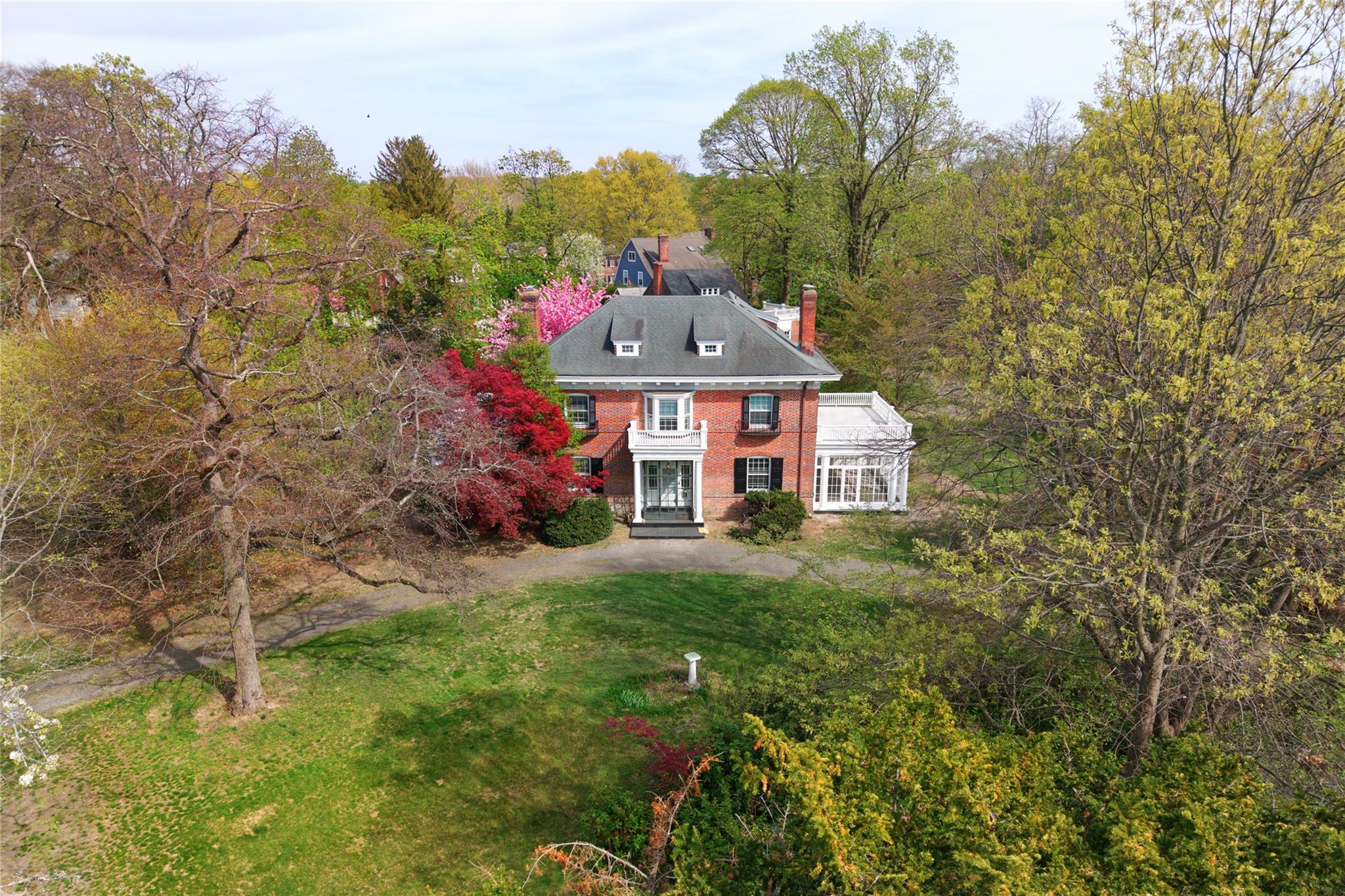 44 North Drive, Manhasset, NY 11030