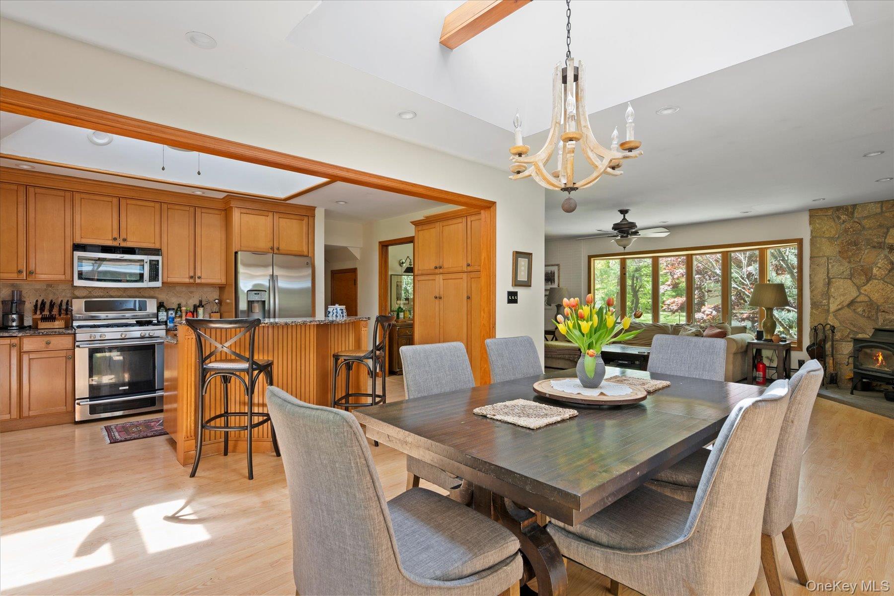 5 Pardam Knoll Road, Miller Place, NY 11764