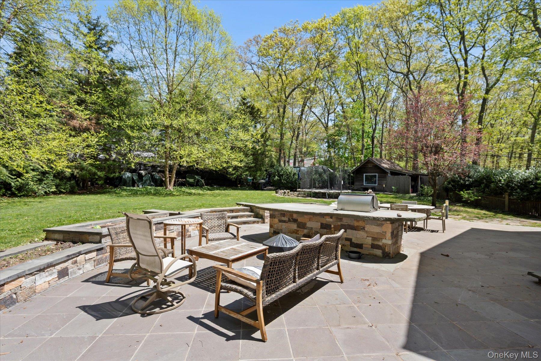 5 Pardam Knoll Road, Miller Place, NY 11764