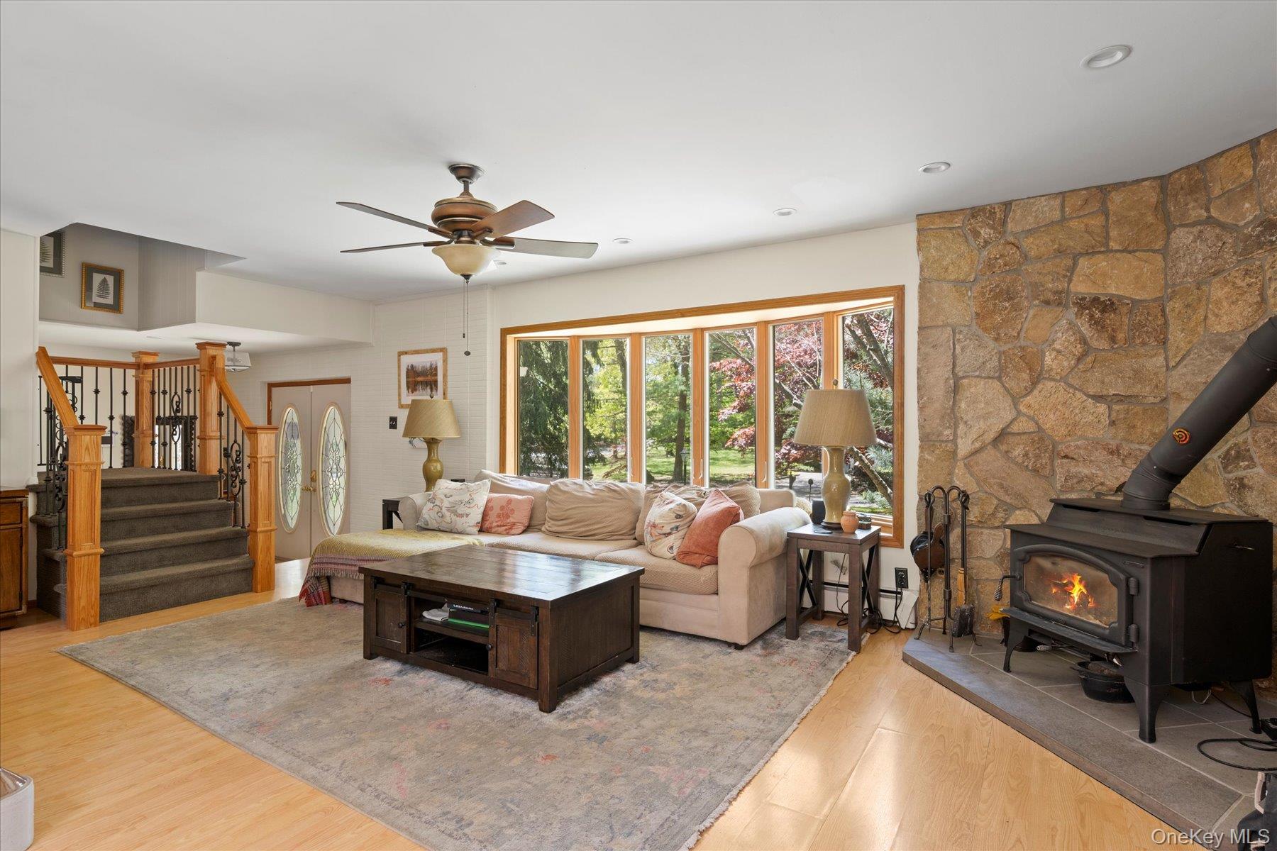 5 Pardam Knoll Road, Miller Place, NY 11764