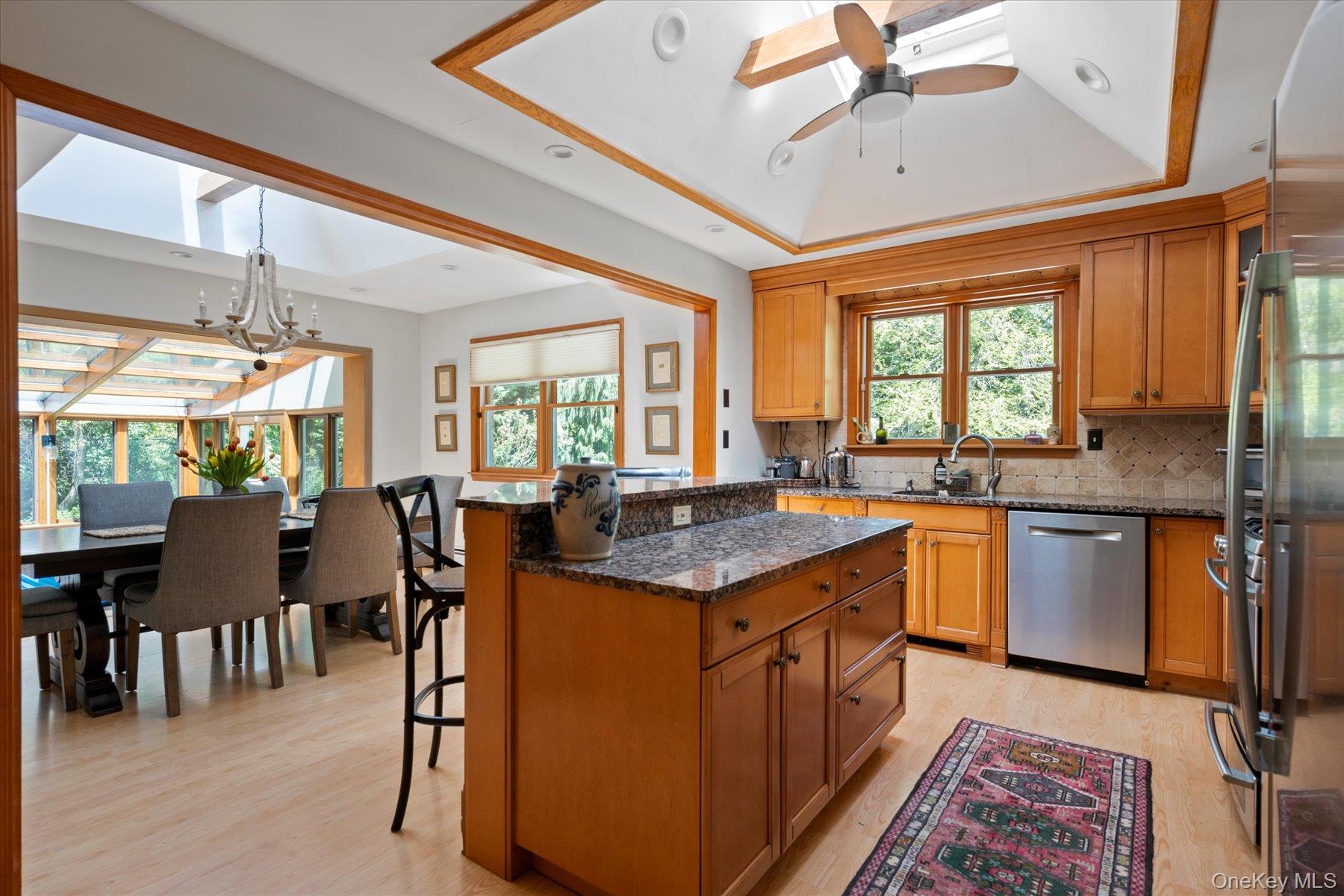 5 Pardam Knoll Road, Miller Place, NY 11764