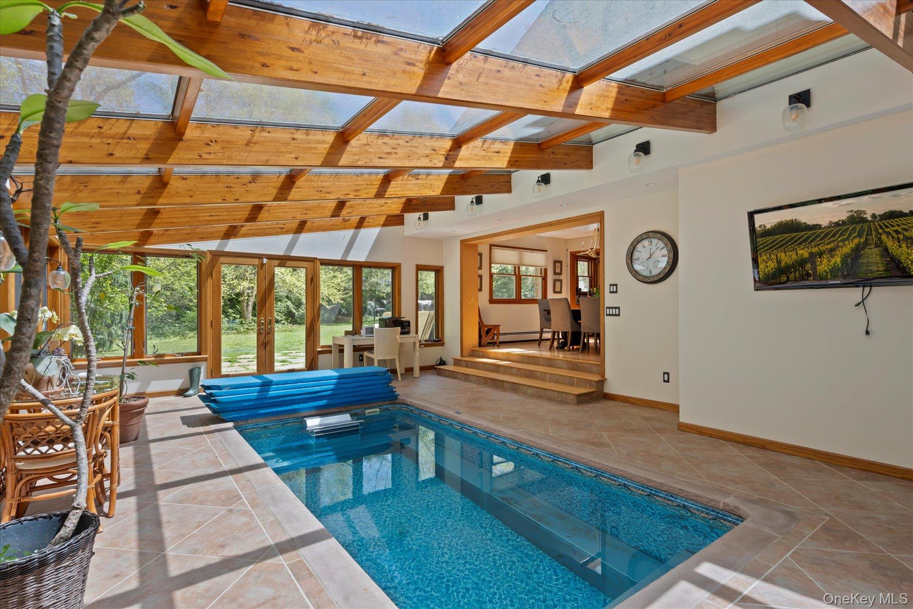 5 Pardam Knoll Road, Miller Place, NY 11764