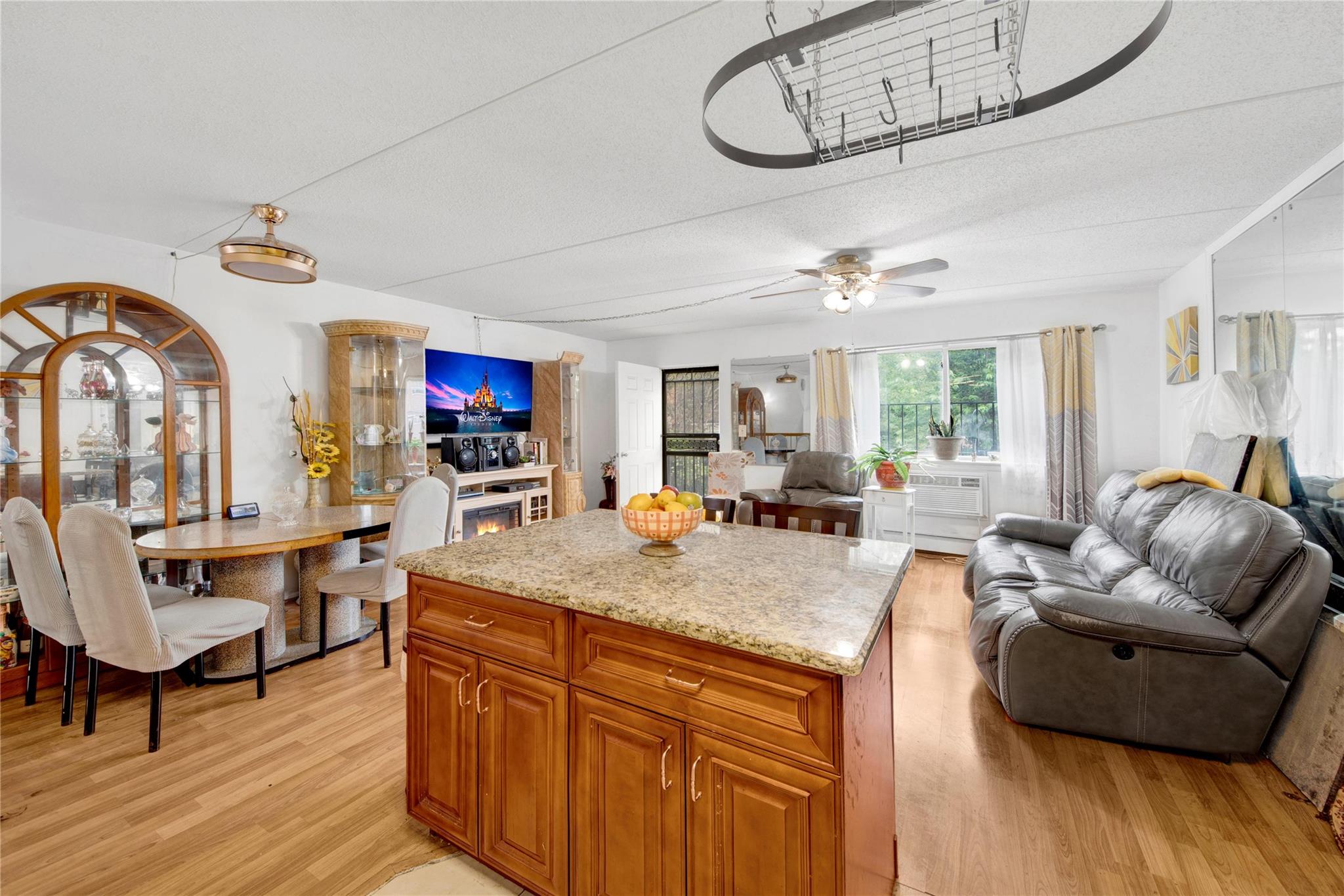 643 Underhill Avenue, Bronx, NY 10473