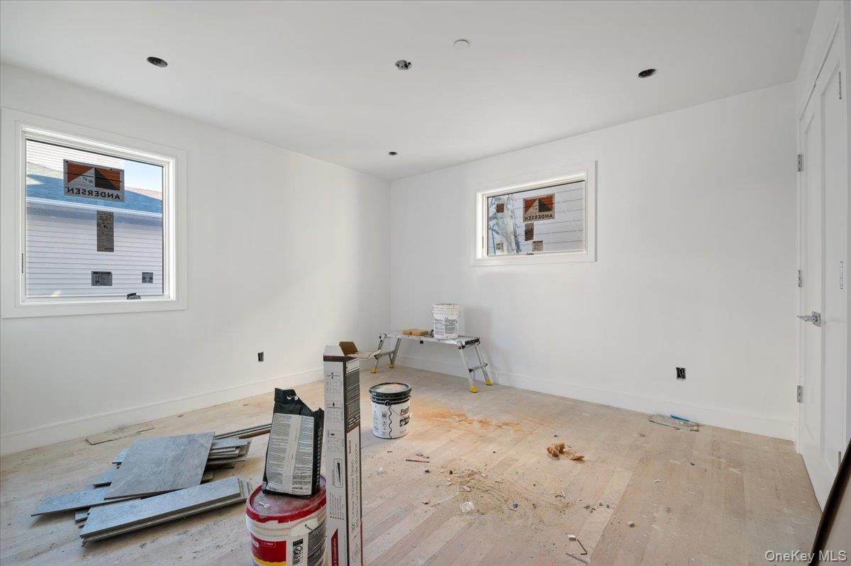 56 Oregon Street, Long Beach, NY 11561