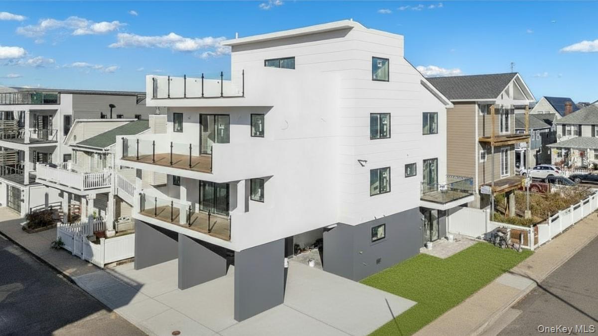 56 Oregon Street, Long Beach, NY 11561