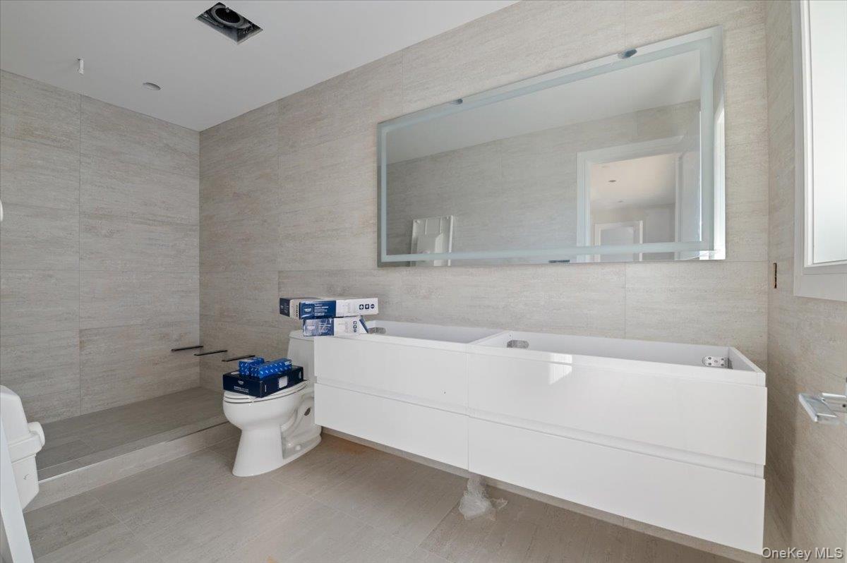 56 Oregon Street, Long Beach, NY 11561