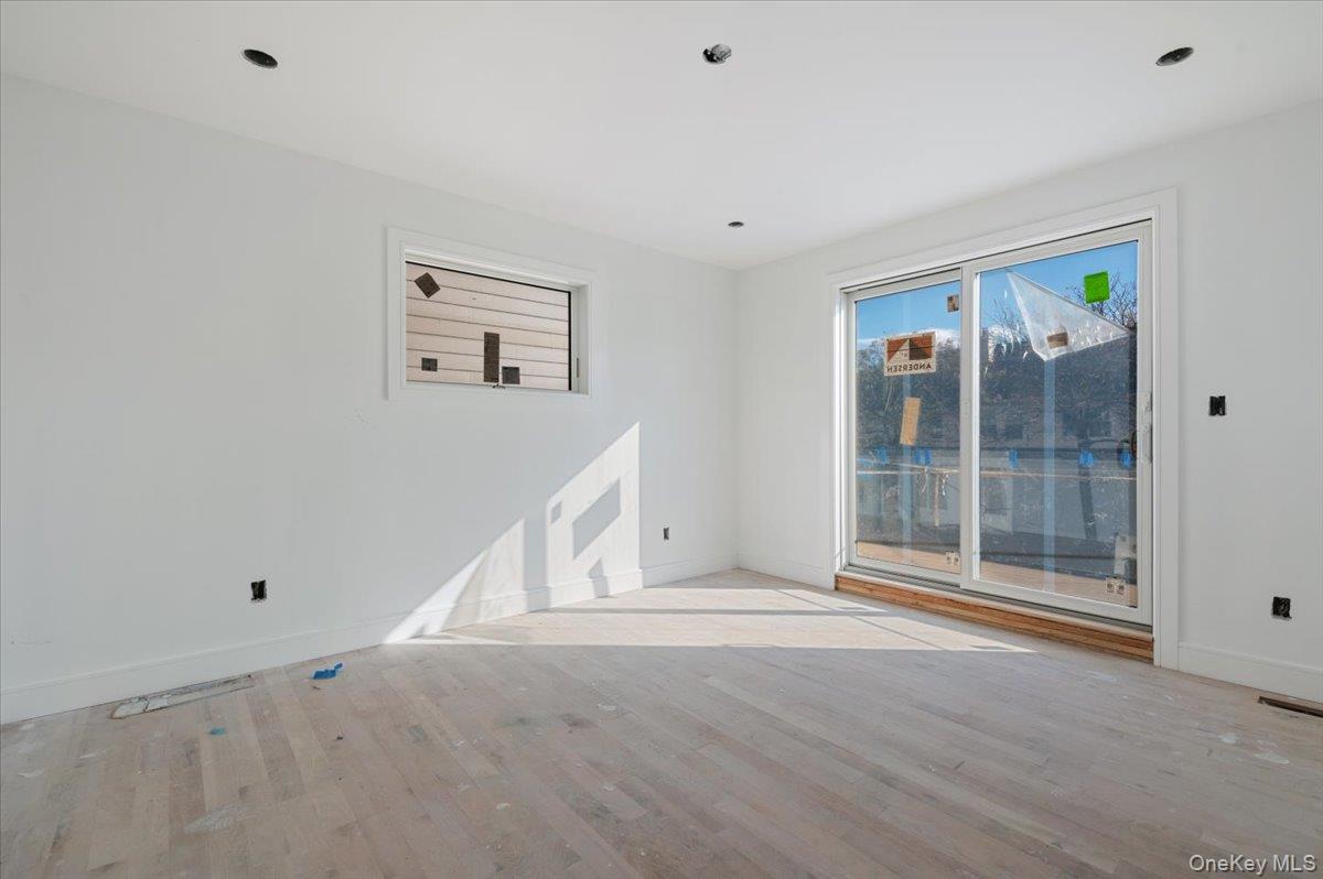 56 Oregon Street, Long Beach, NY 11561