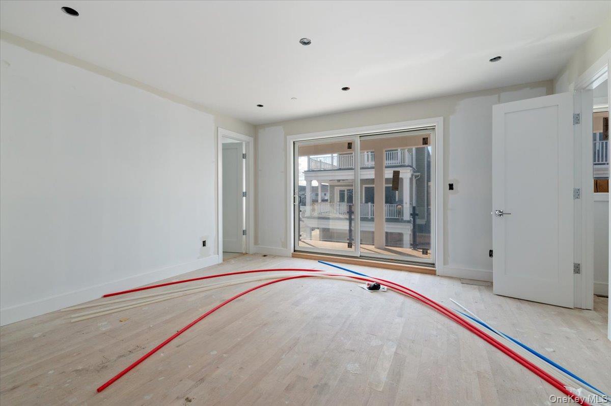 56 Oregon Street, Long Beach, NY 11561