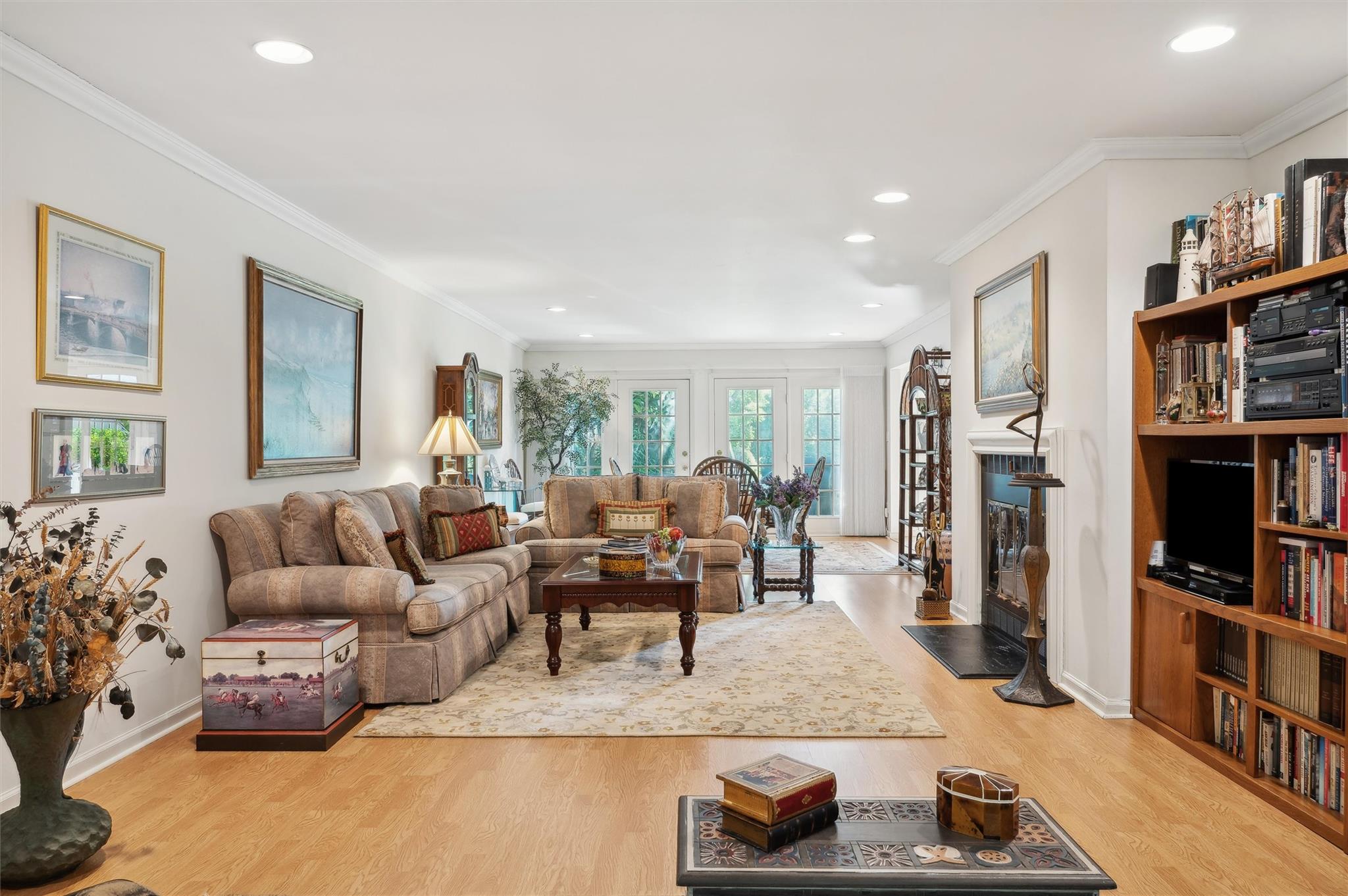 520 Hampton Road # 5, Southampton, NY 11968