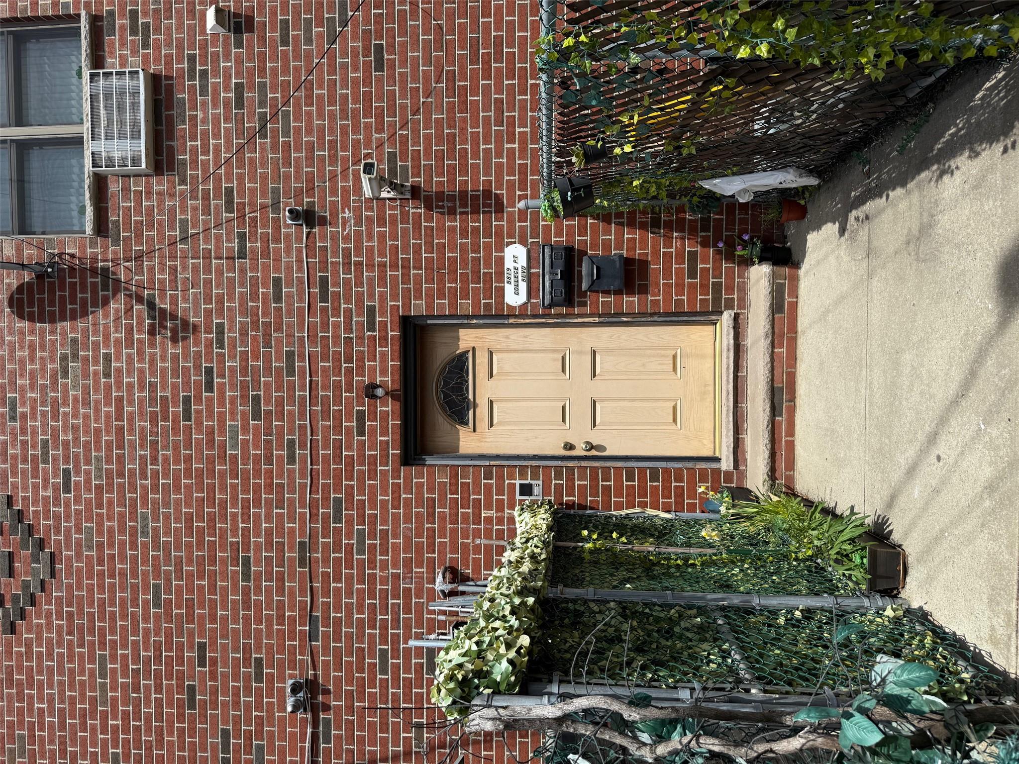 5819 College Point Boulevard, Flushing, NY 11355