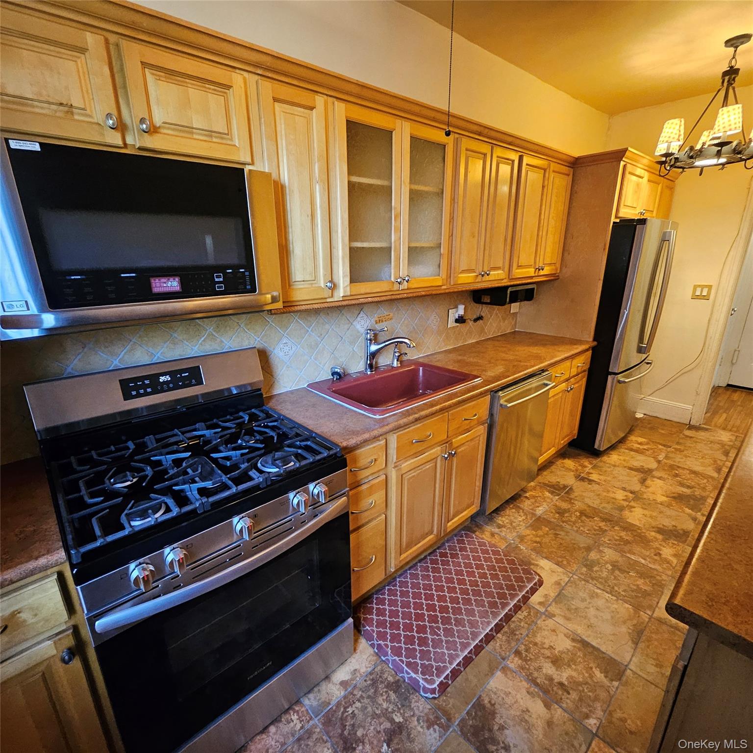 590 E 3rd Street # 2-O, Mount Vernon, NY 10553