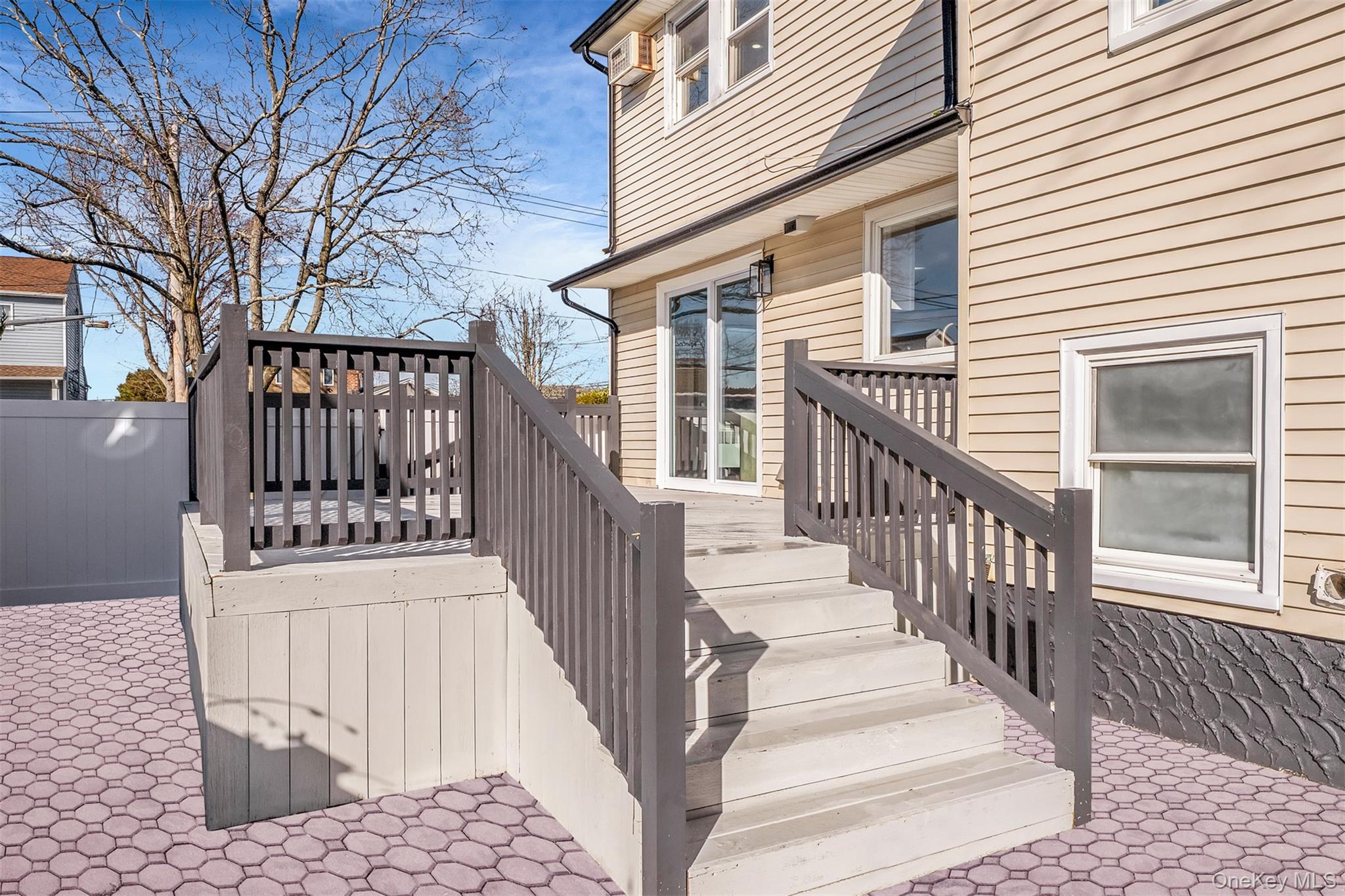 2810 Wynsum Avenue, Merrick, NY 11566